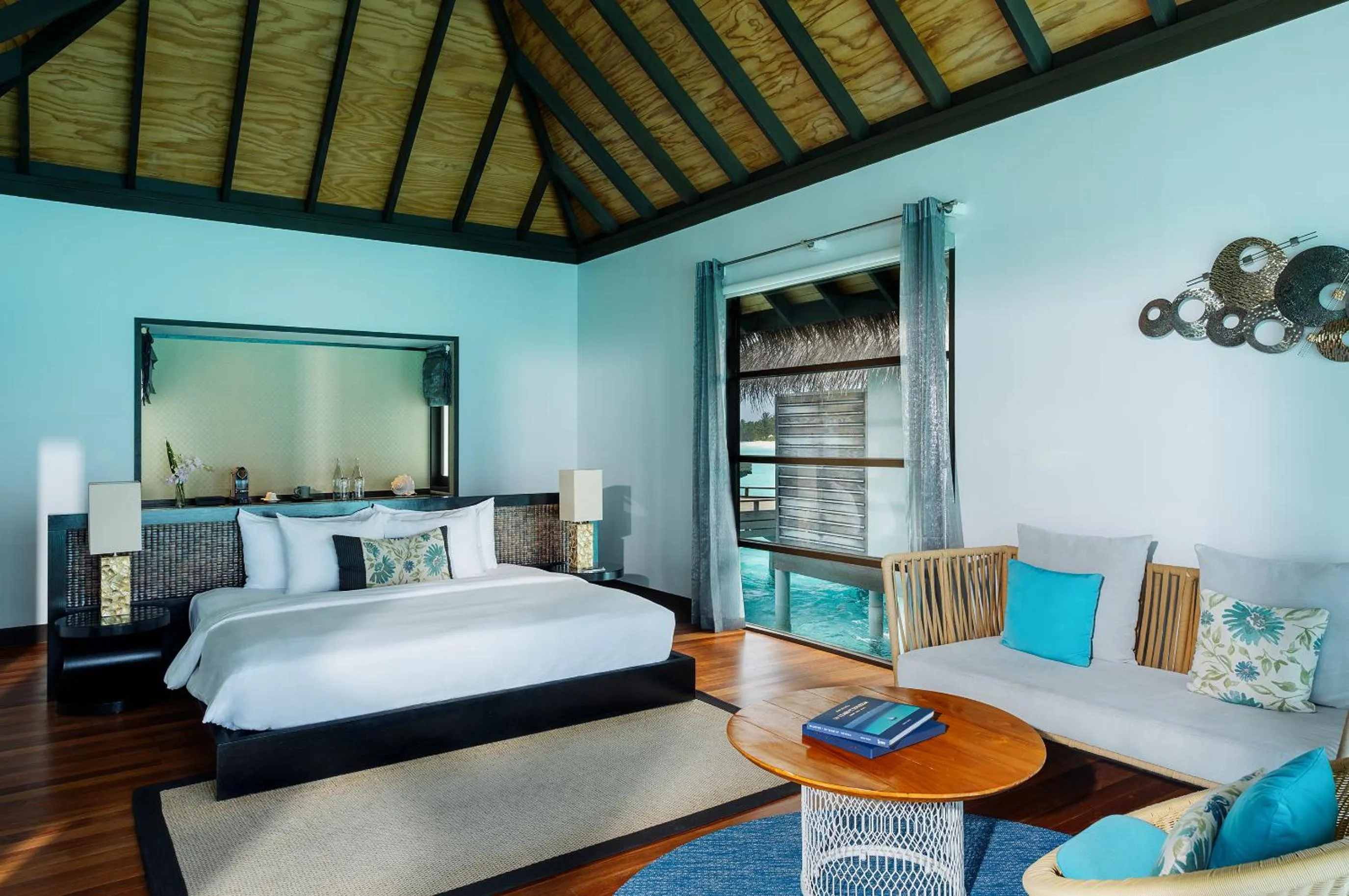 Bedroom, Bed in Velassaru Maldives