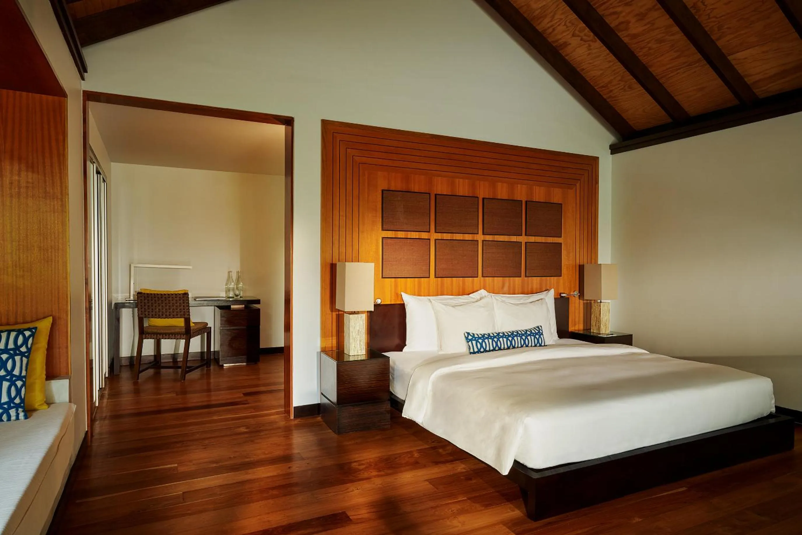 Bed in Velassaru Maldives