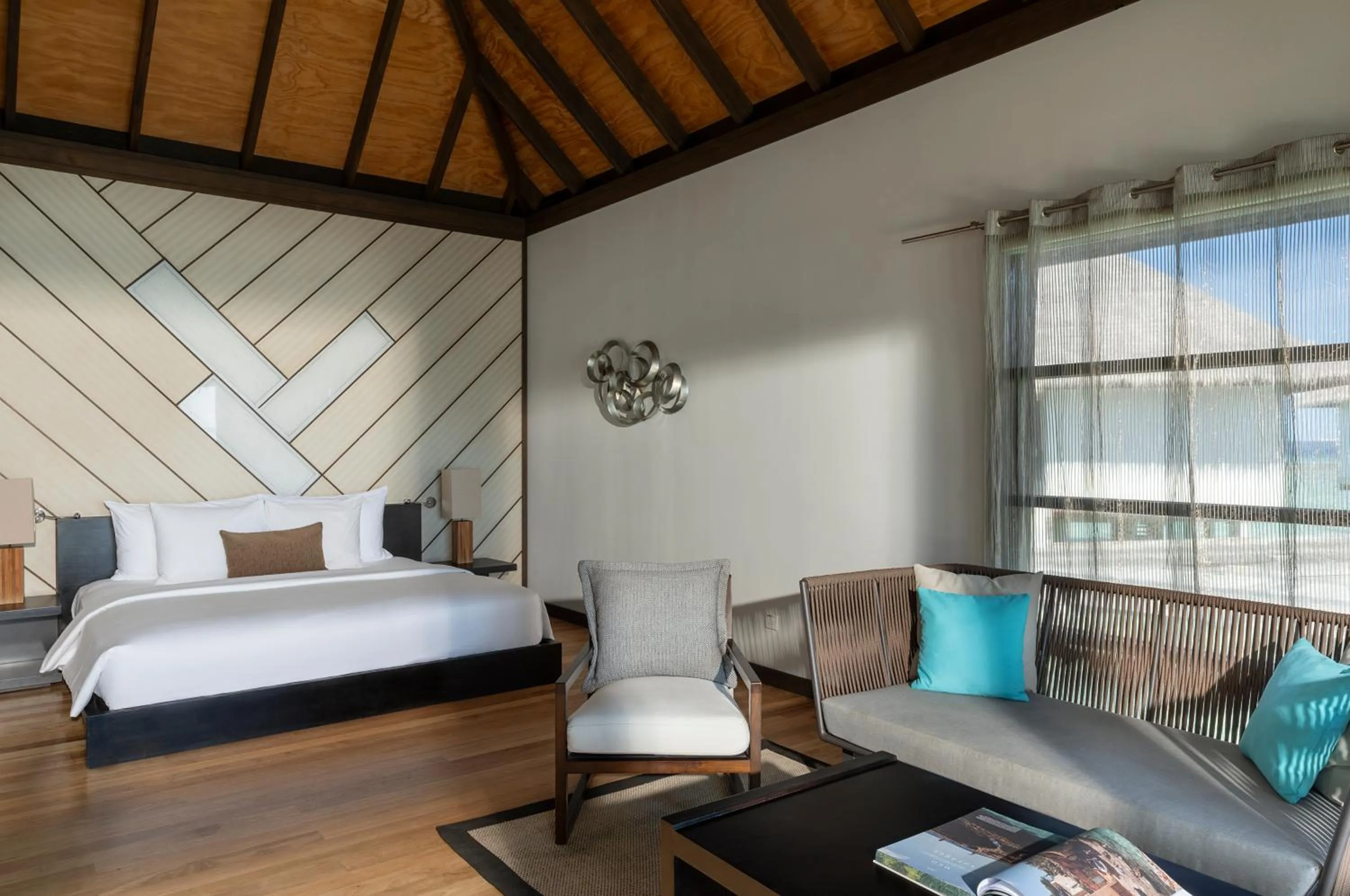 Bedroom, Bed in Velassaru Maldives