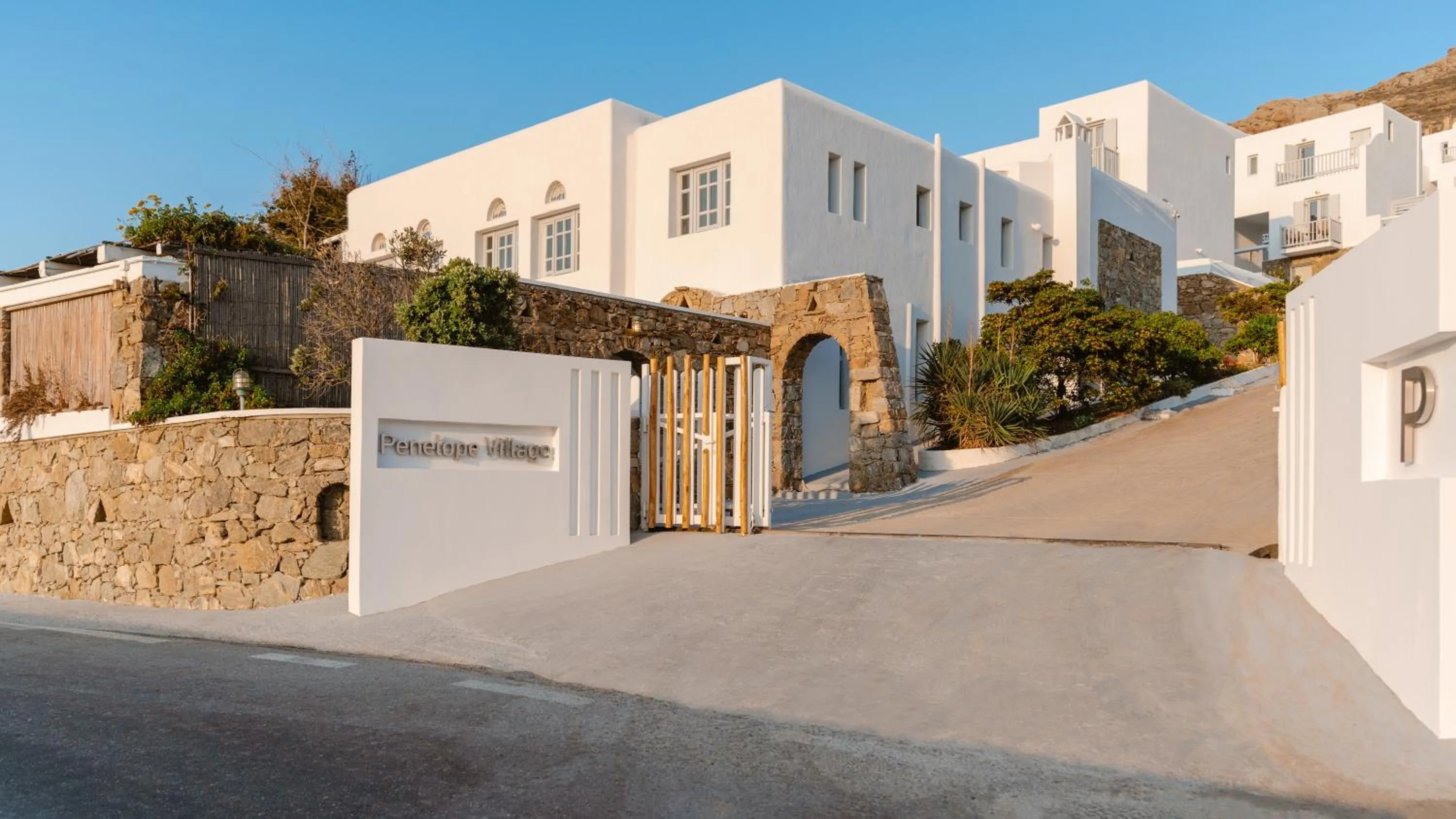 Facade/entrance in Penelope Village