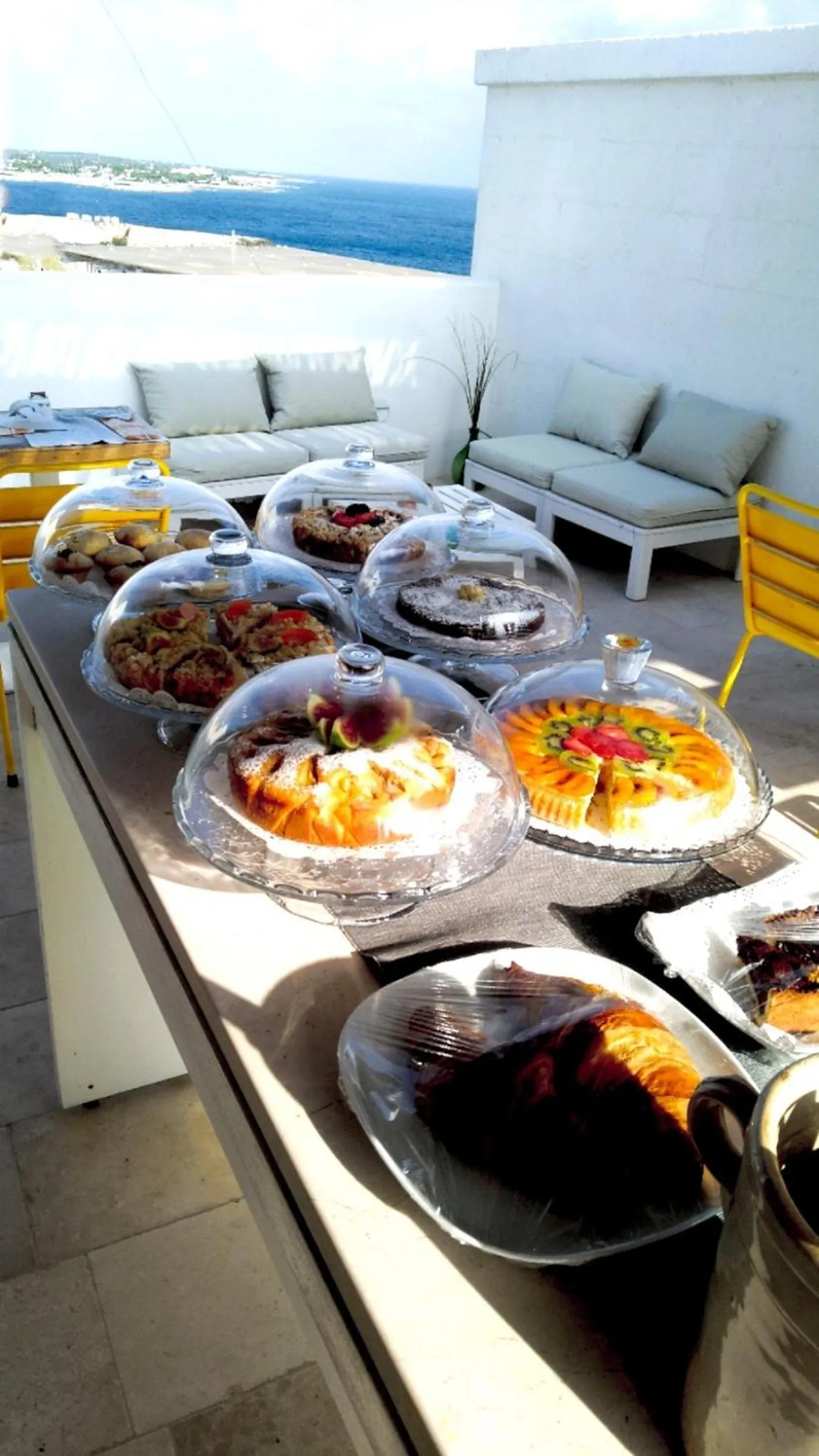 Breakfast in FONTEblu B&B