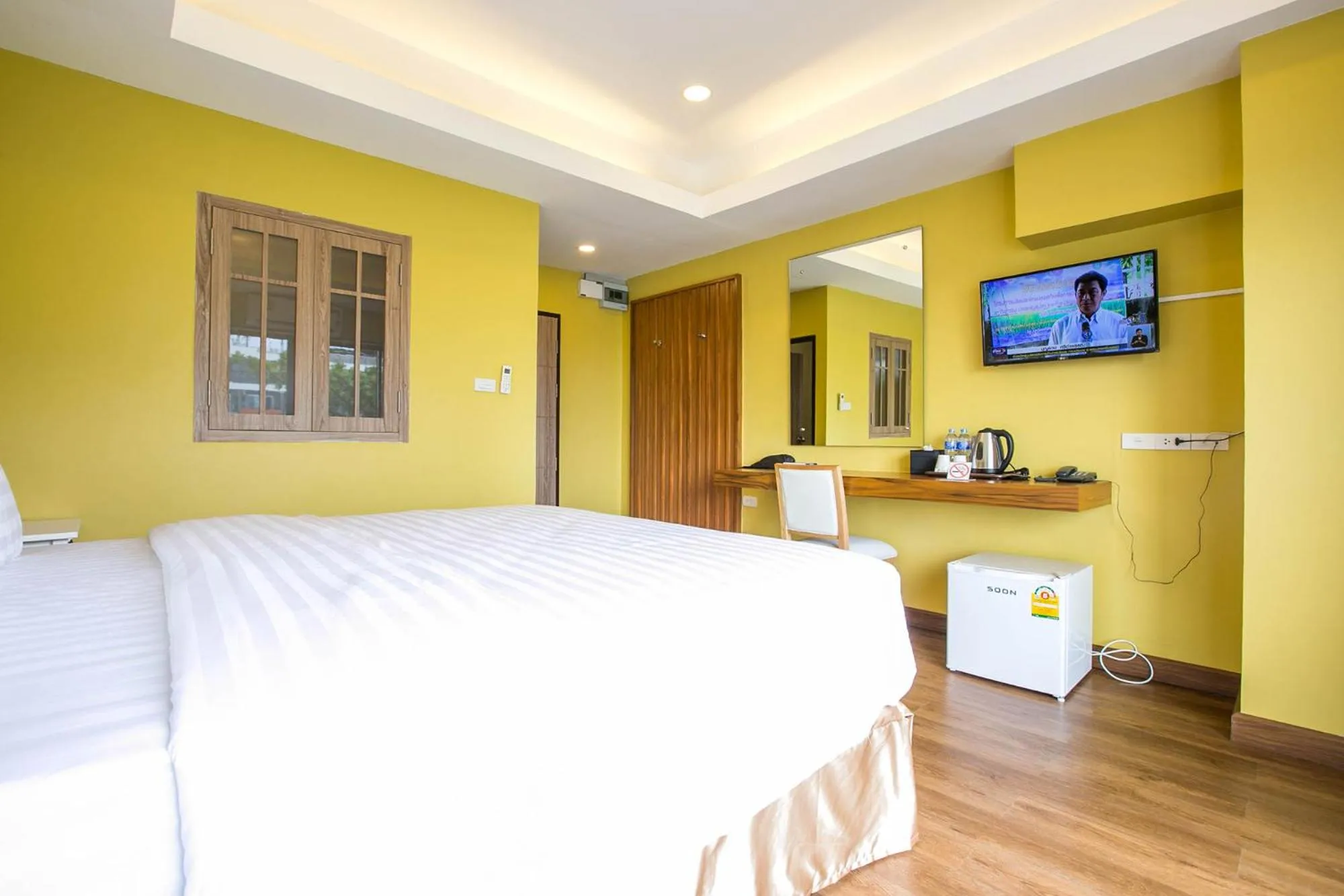 Bed in Chamnan Residence