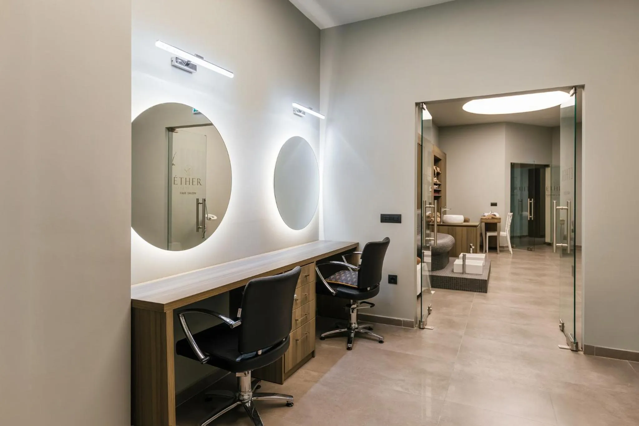 hair dresser in Alexandra Beach Resort & Spa