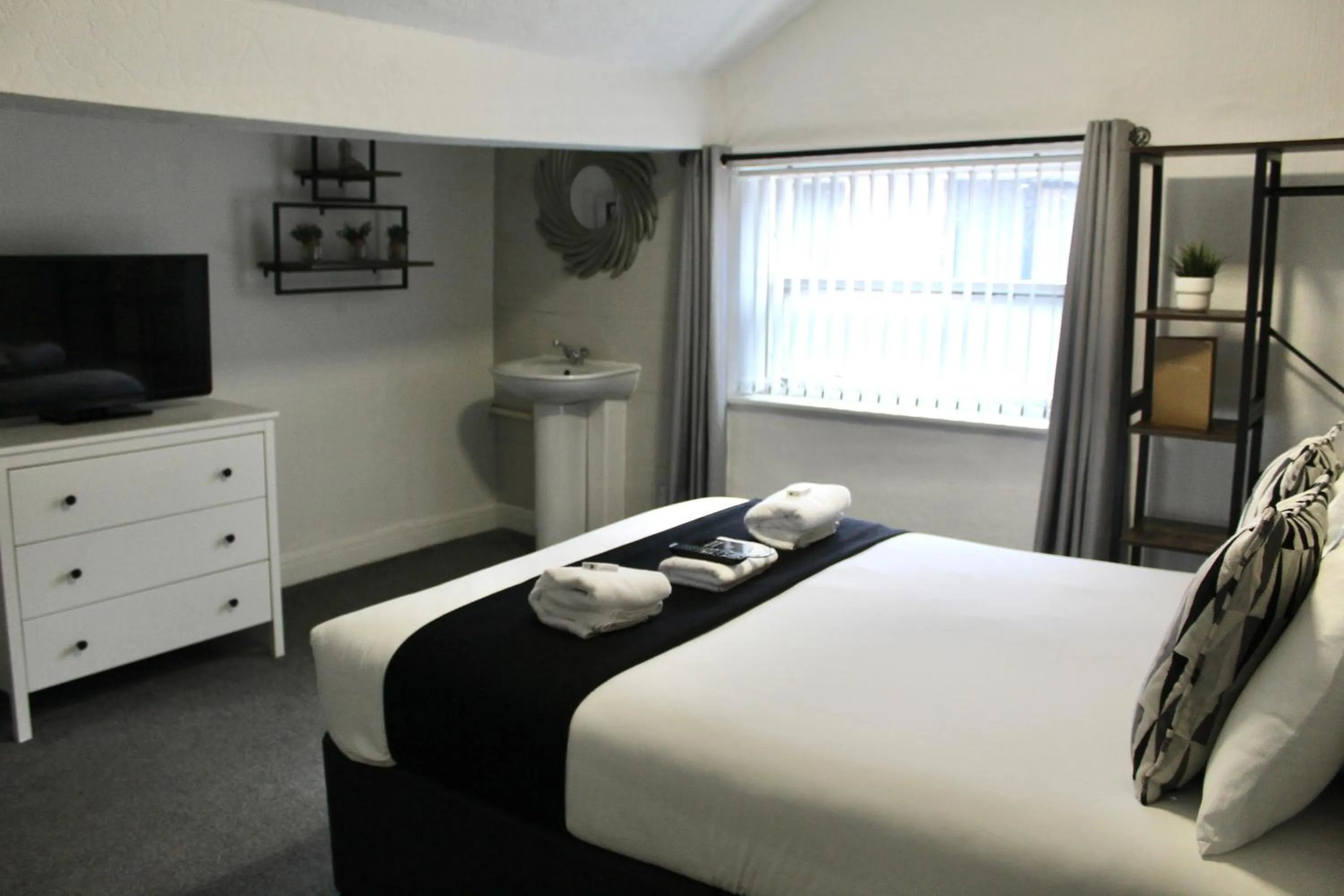 Bed in Mitre Hotel Manchester City Centre