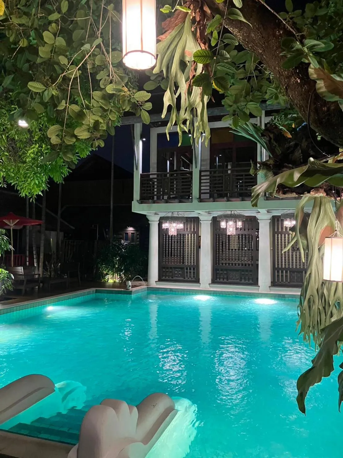 Swimming pool in The Rim Chiang Mai