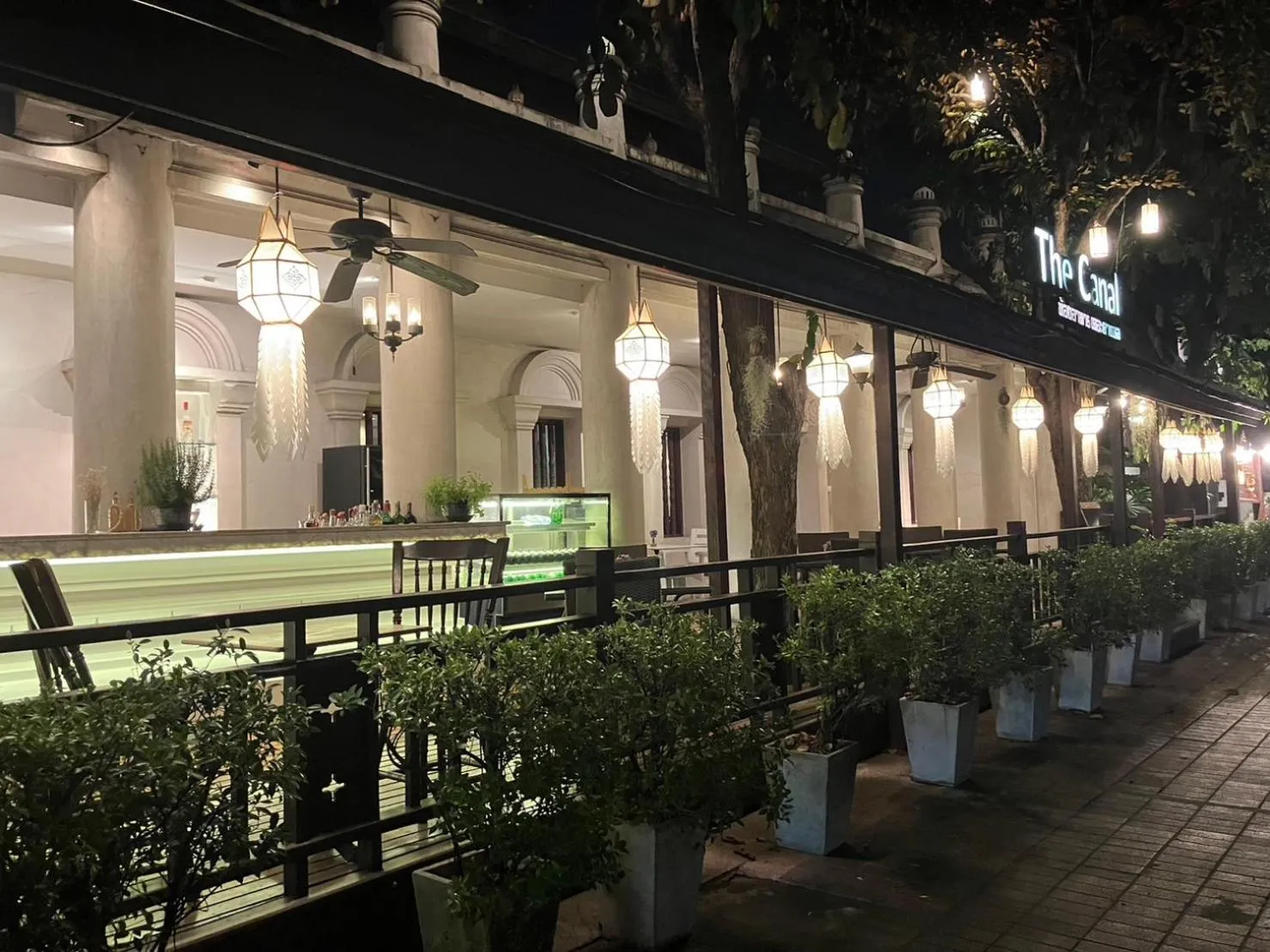 Lounge or bar in The Rim Chiang Mai