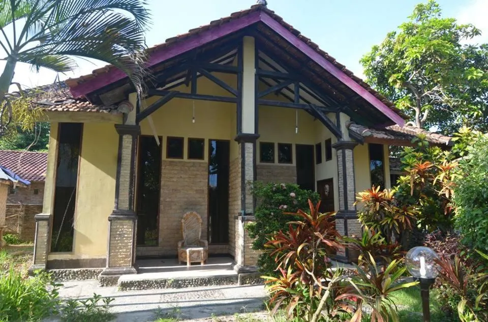 Puri Itoma Bungalows
