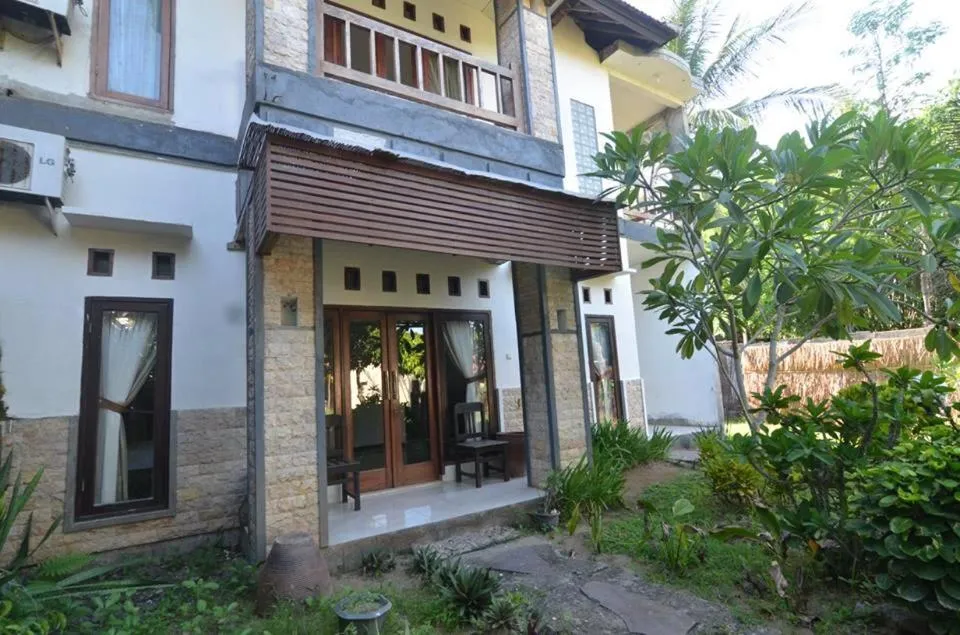 Puri Itoma Bungalows