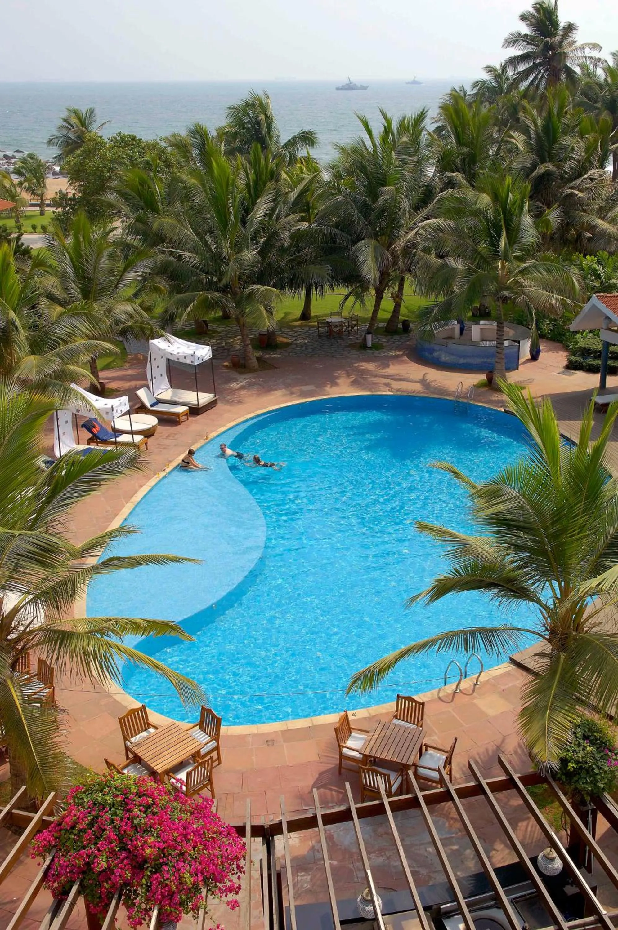 Swimming pool in The Park Visakhapatnam