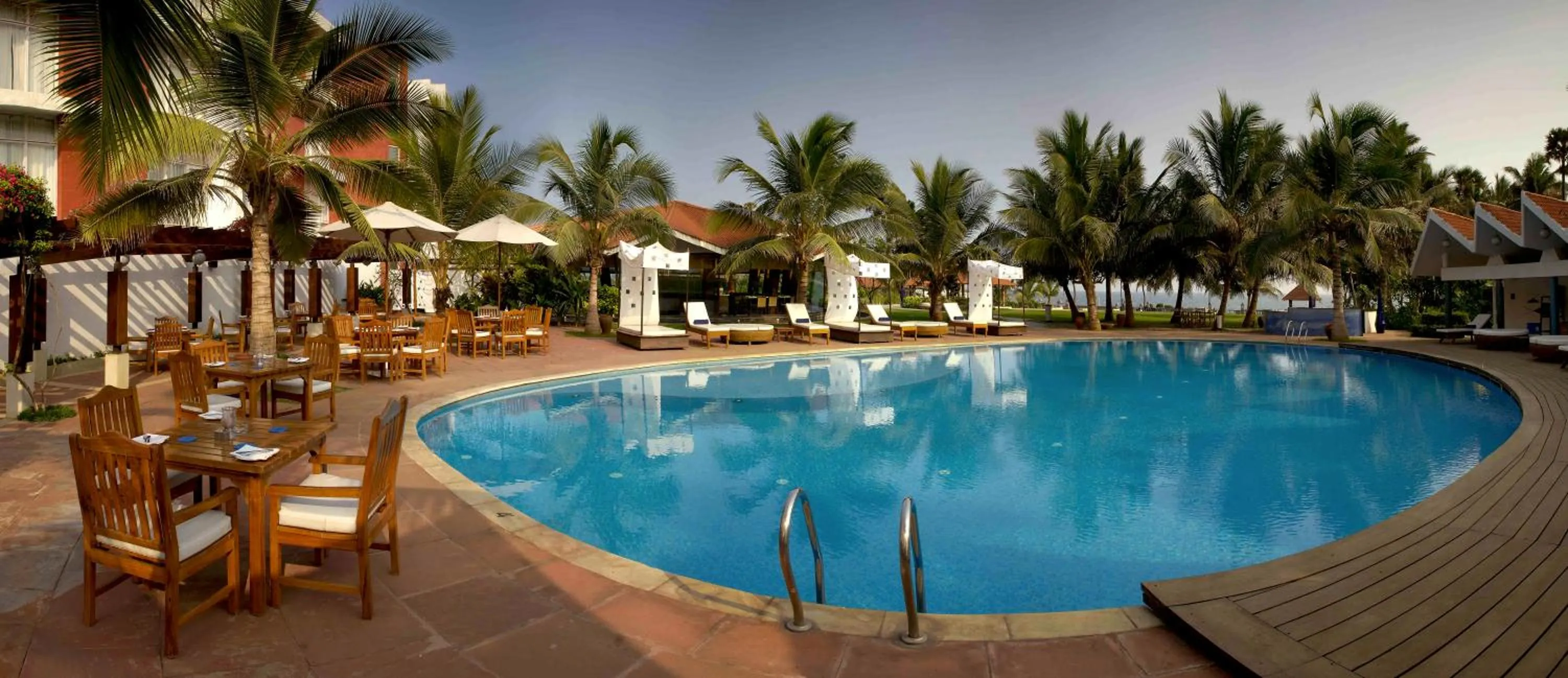 Restaurant/places to eat in The Park Visakhapatnam