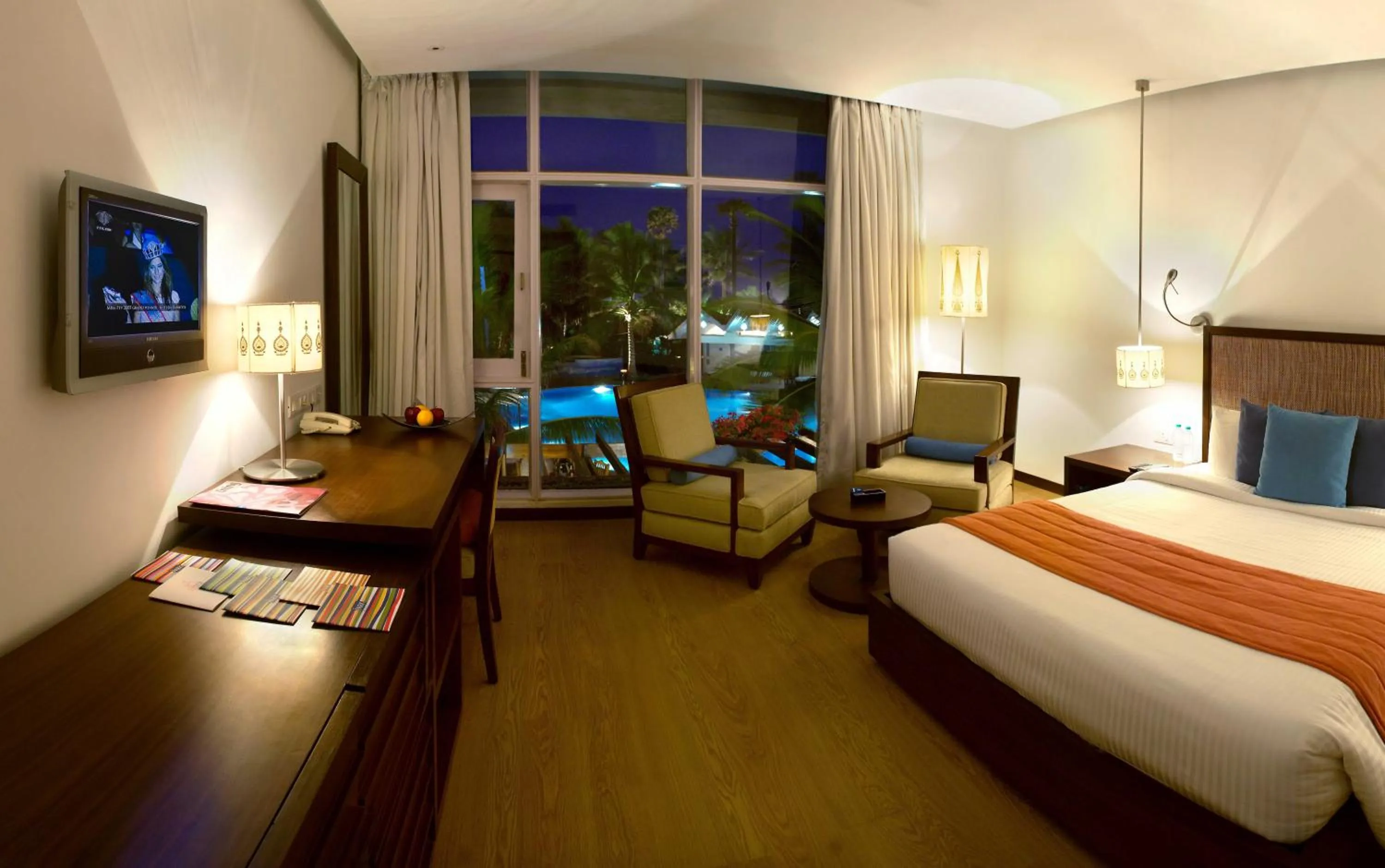 Photo of the whole room, Bed in The Park Visakhapatnam