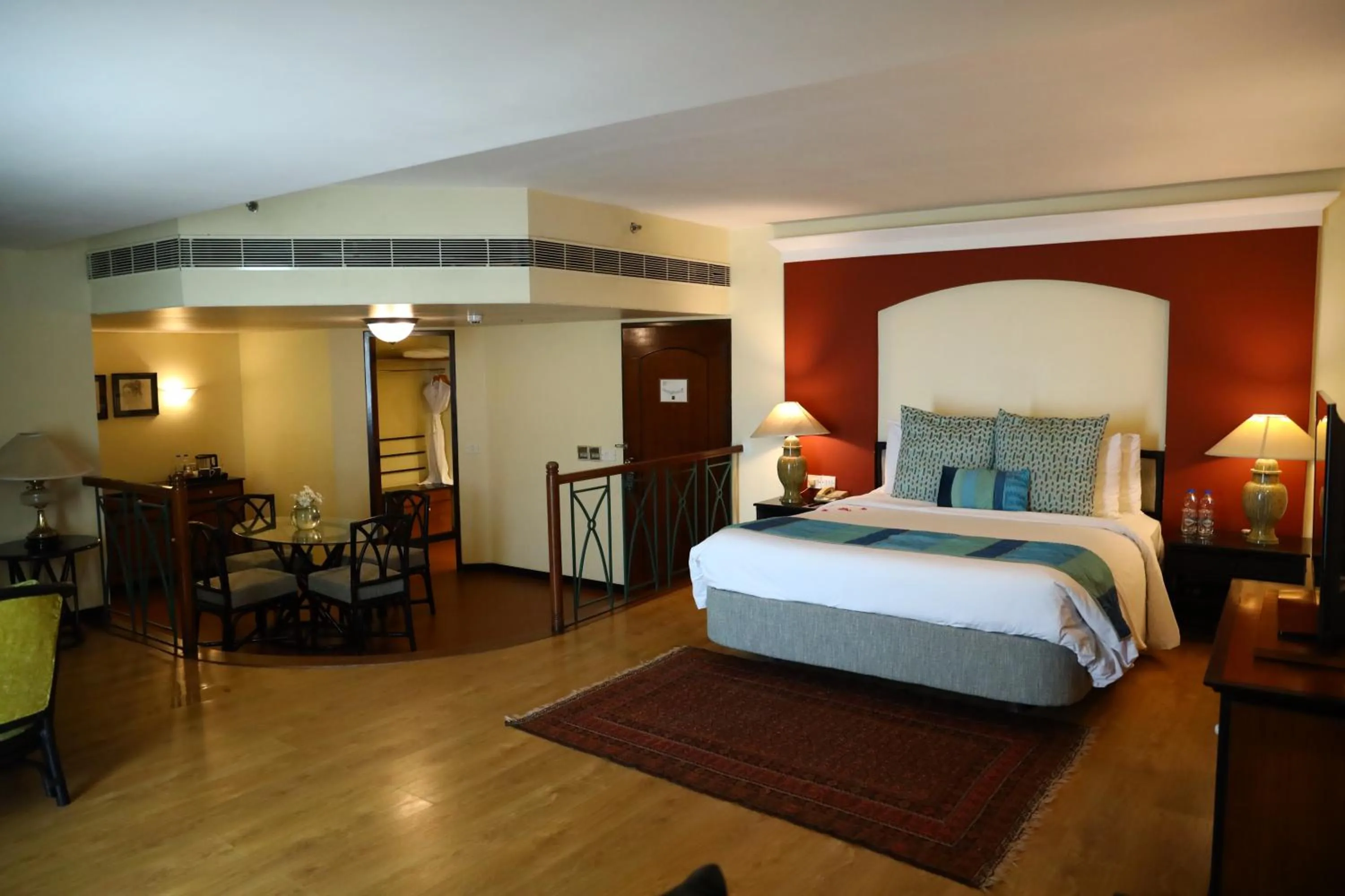 Photo of the whole room, Bed in The Park Visakhapatnam