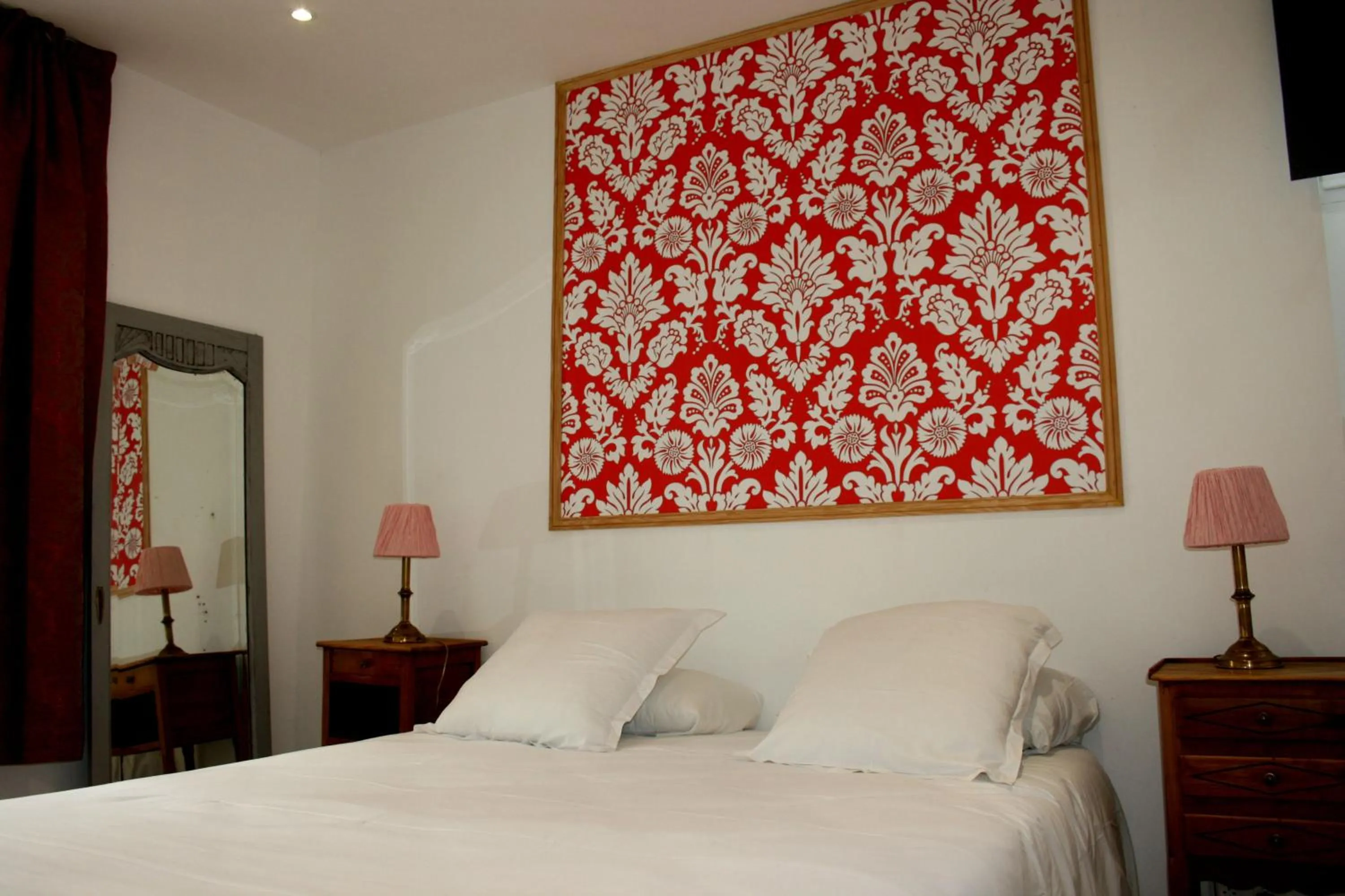 Photo of the whole room, Bed in La Maison de la Plage