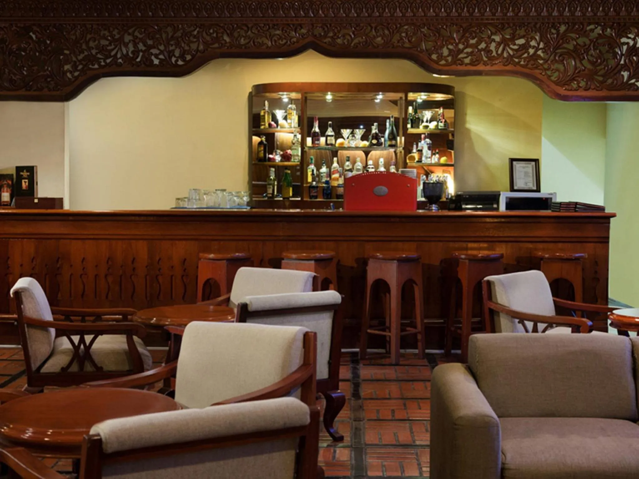 Lounge/Bar in Novotel Bukittinggi