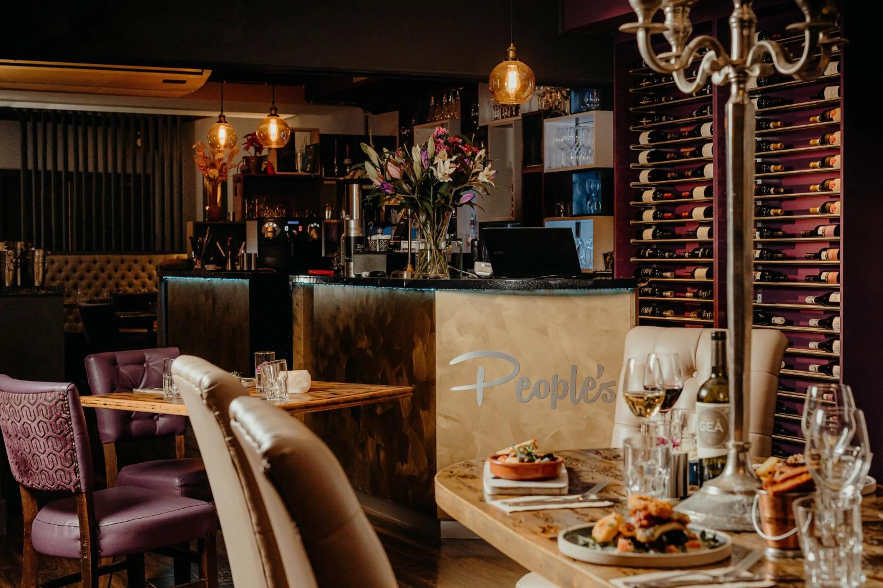 Restaurant/places to eat in The Farnham Arms Hotel