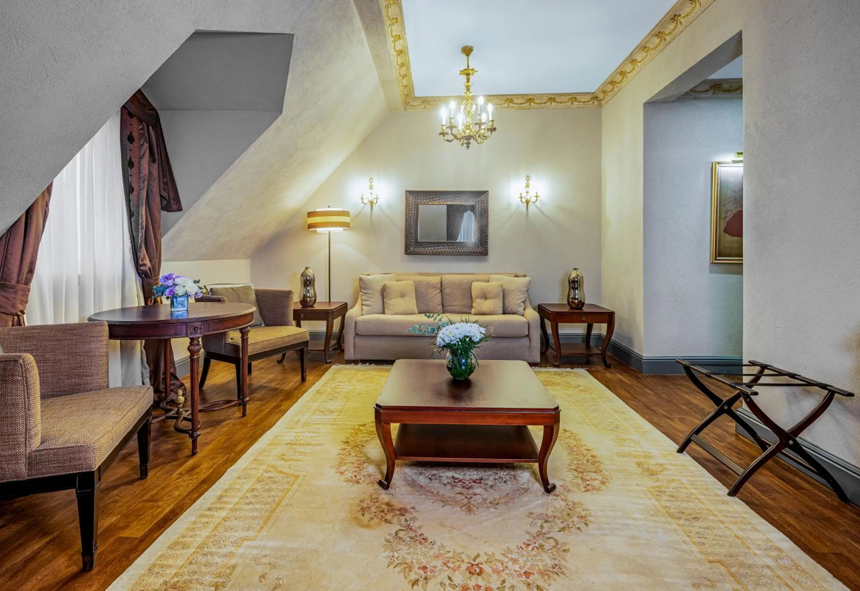 Seating area in Palazzo Donizetti Hotel - Special Class