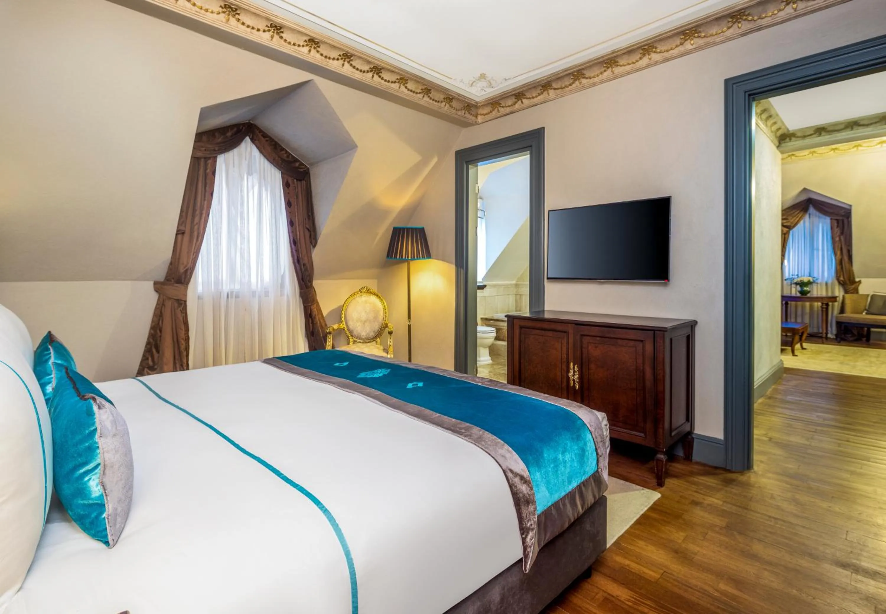 Bed in Palazzo Donizetti Hotel - Special Class