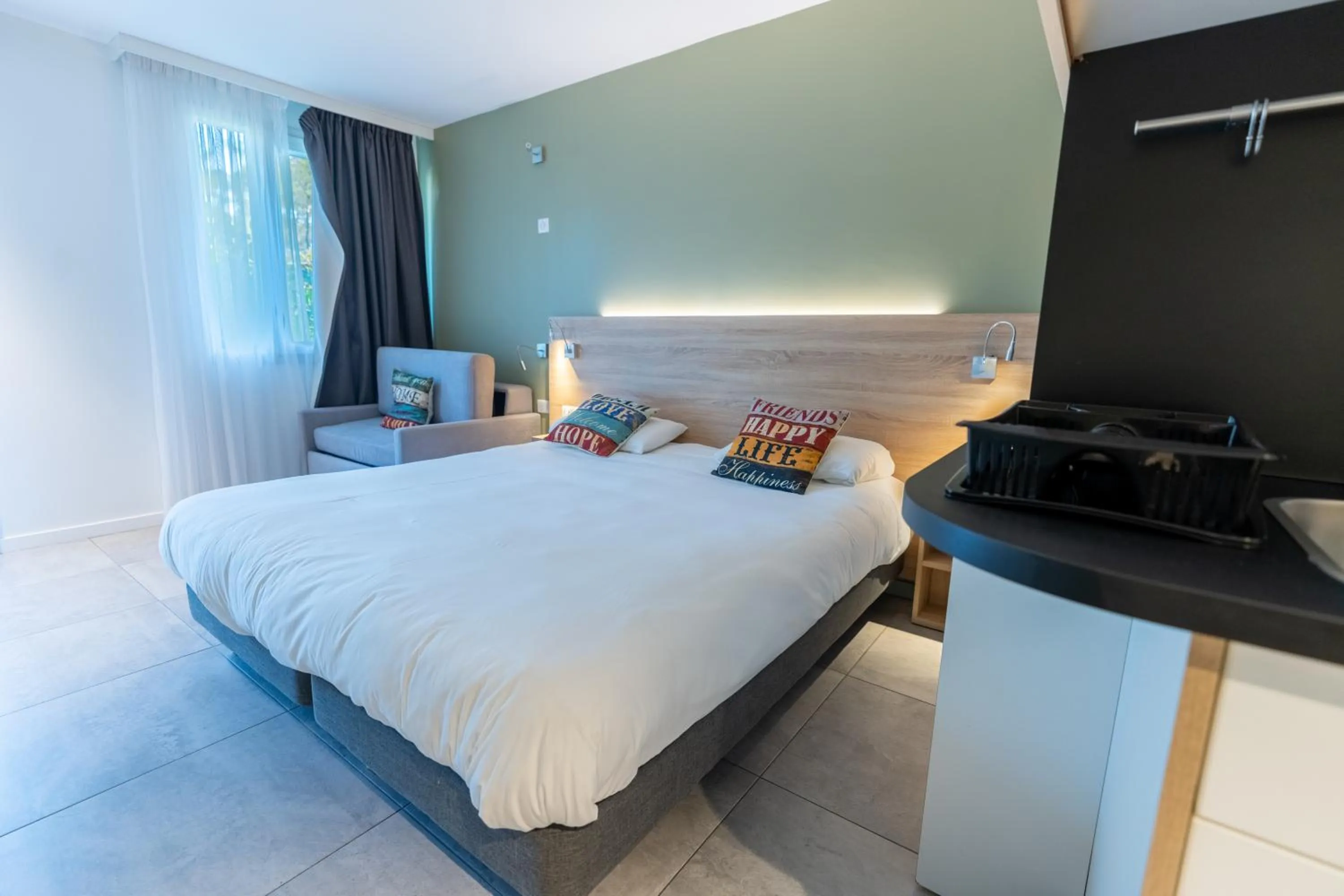 Bed in Kyriad Résidence Cabriès - Plan de Campagne