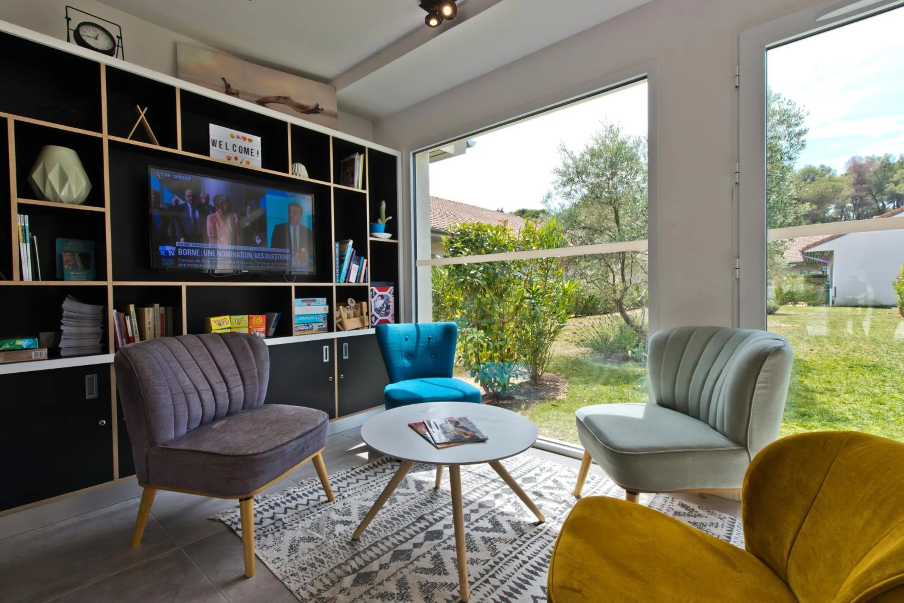 Living room in Kyriad Résidence Cabriès - Plan de Campagne