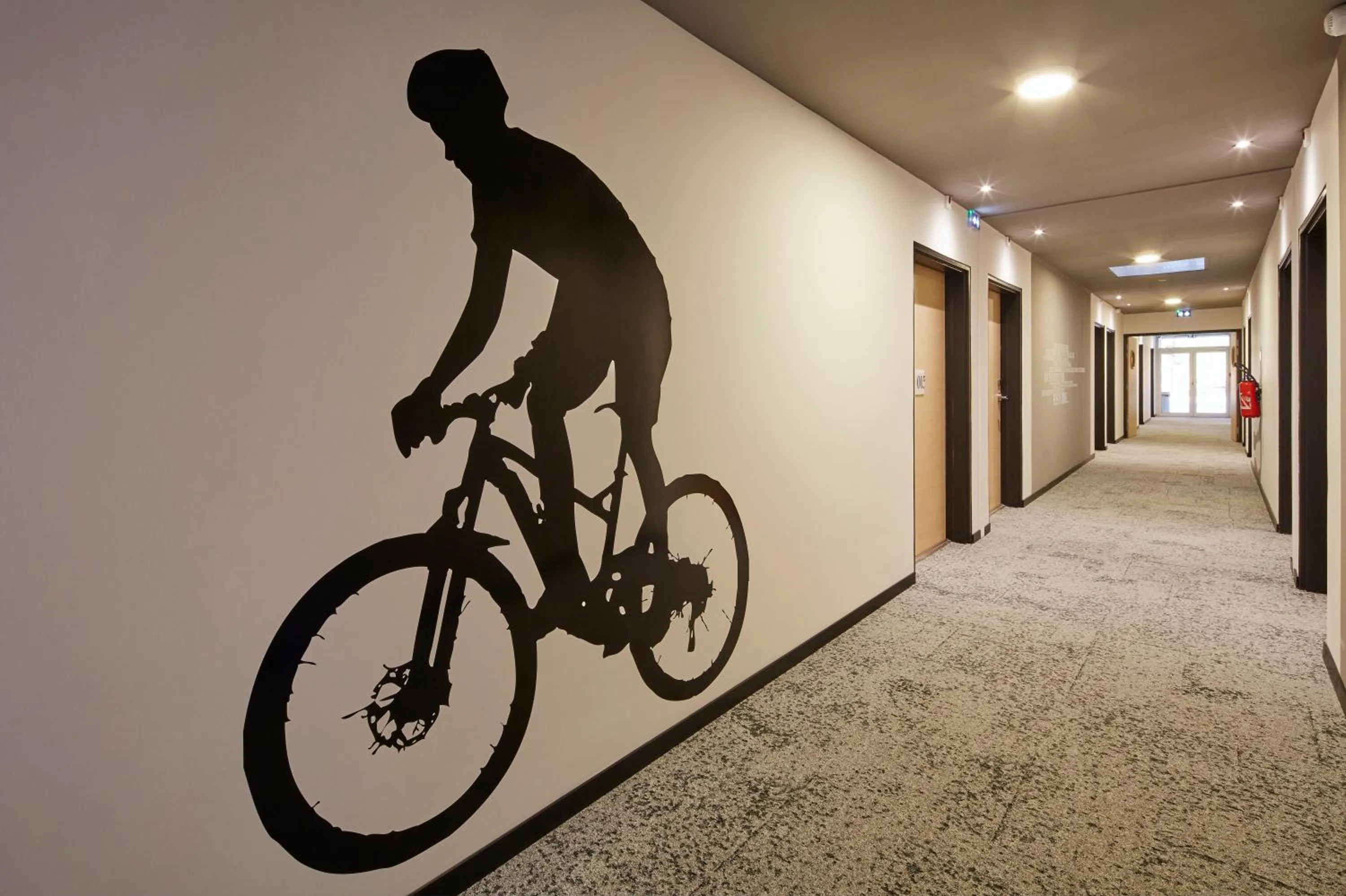 Property building in Kyriad Résidence Cabriès - Plan de Campagne