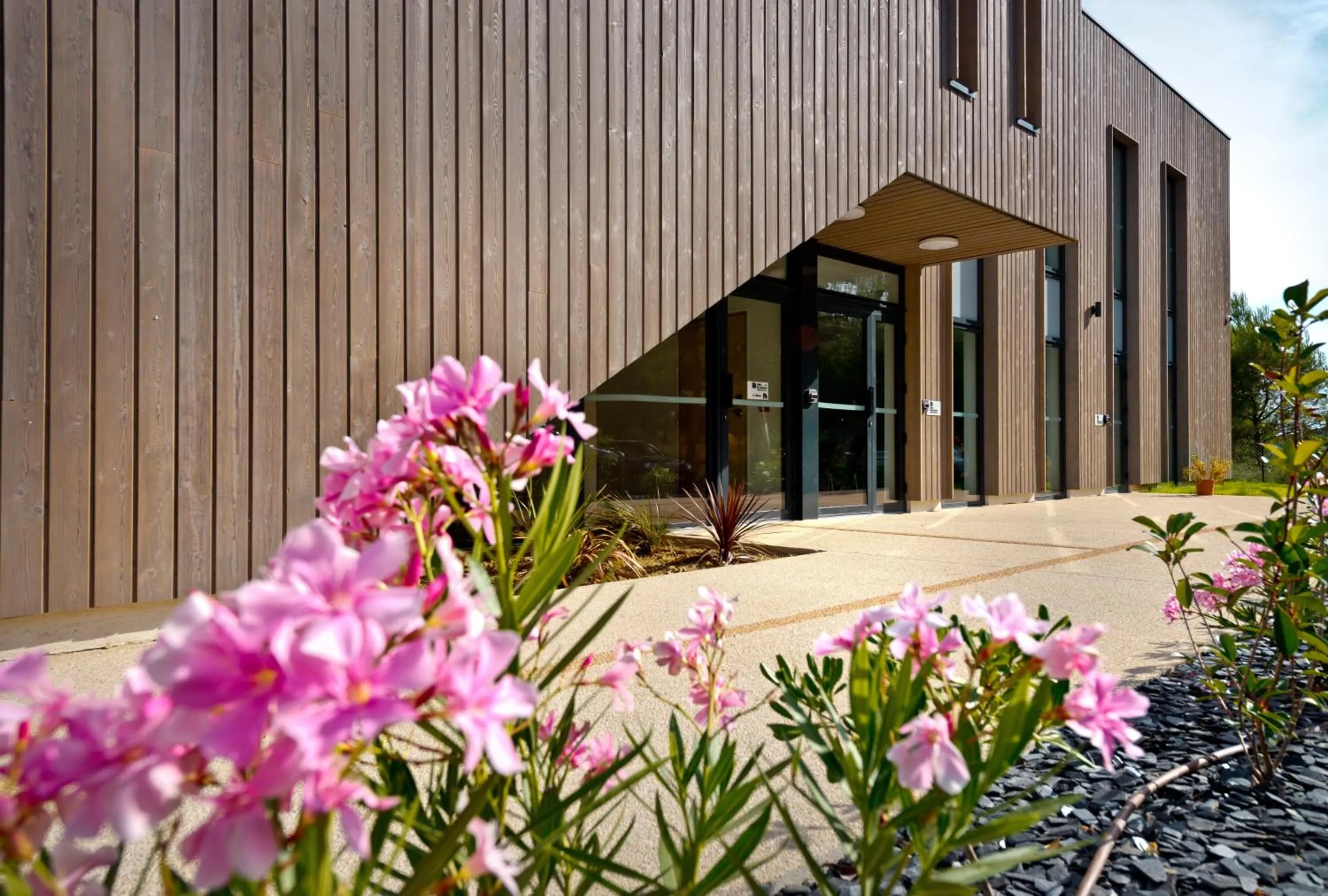 Facade/entrance in Kyriad Résidence Cabriès - Plan de Campagne