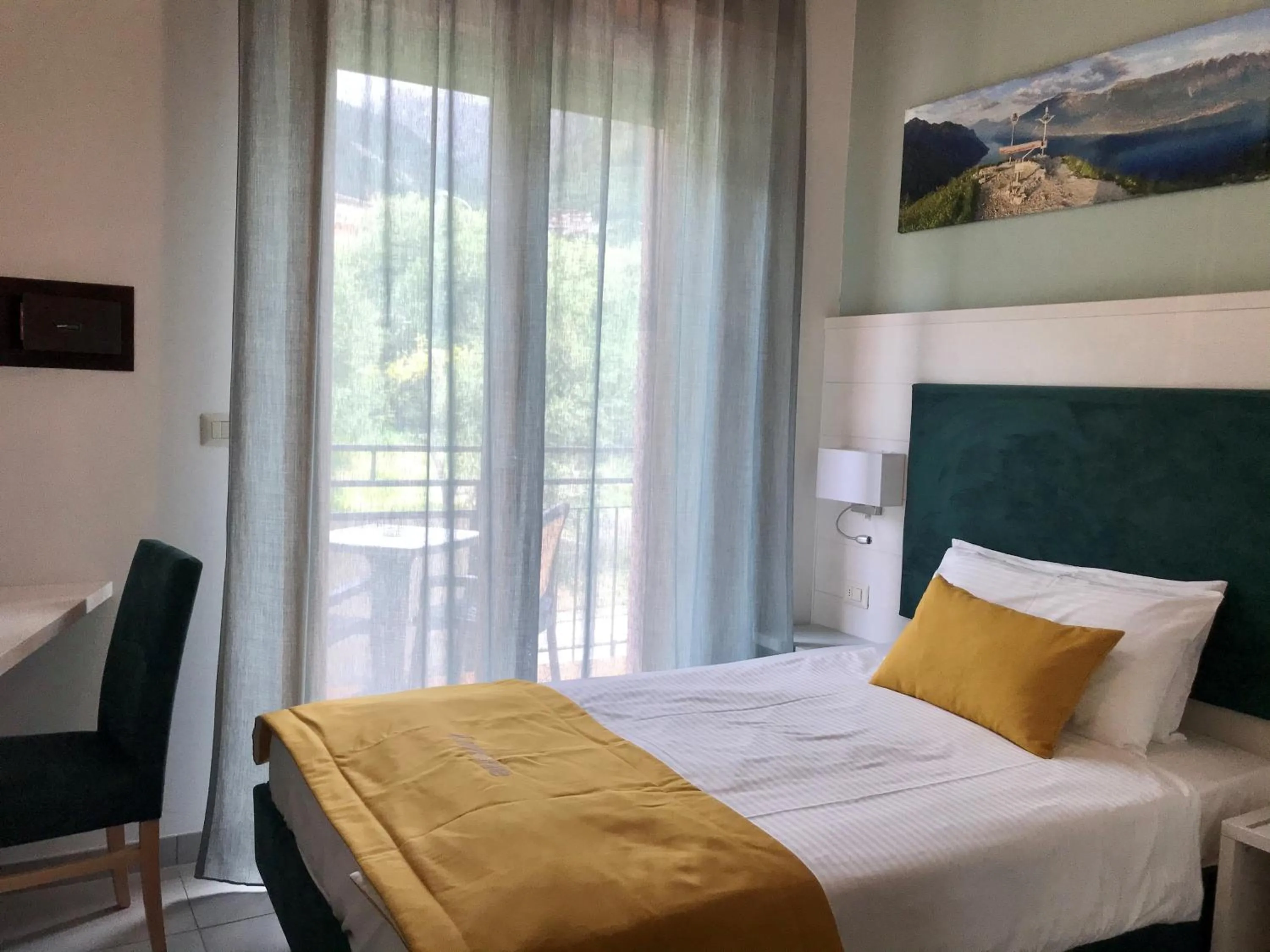 Bed in Hotel Limone