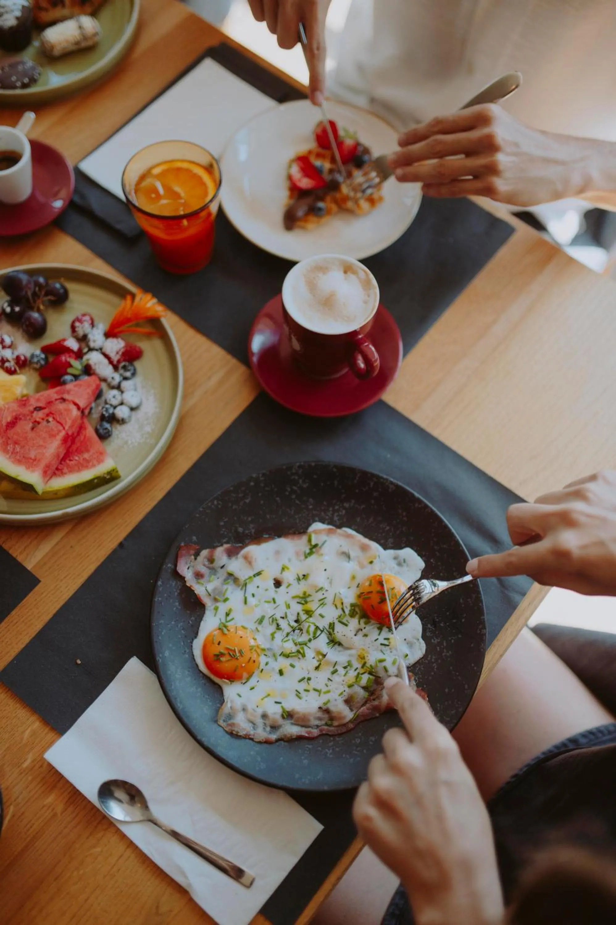 Breakfast in Hotel Limone