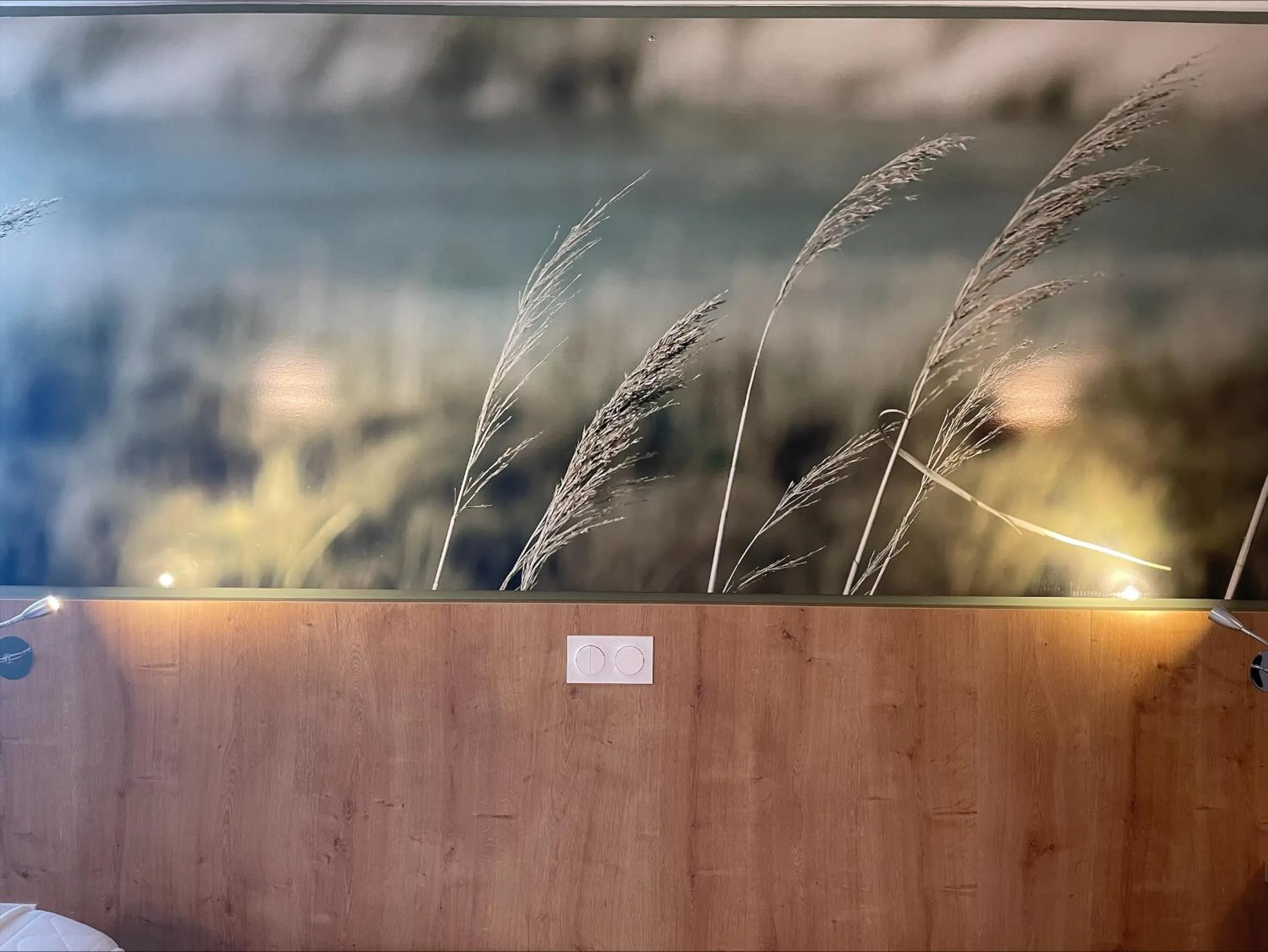 Bedroom in The Originals City, Hôtel Le Pavillon, Béziers Est