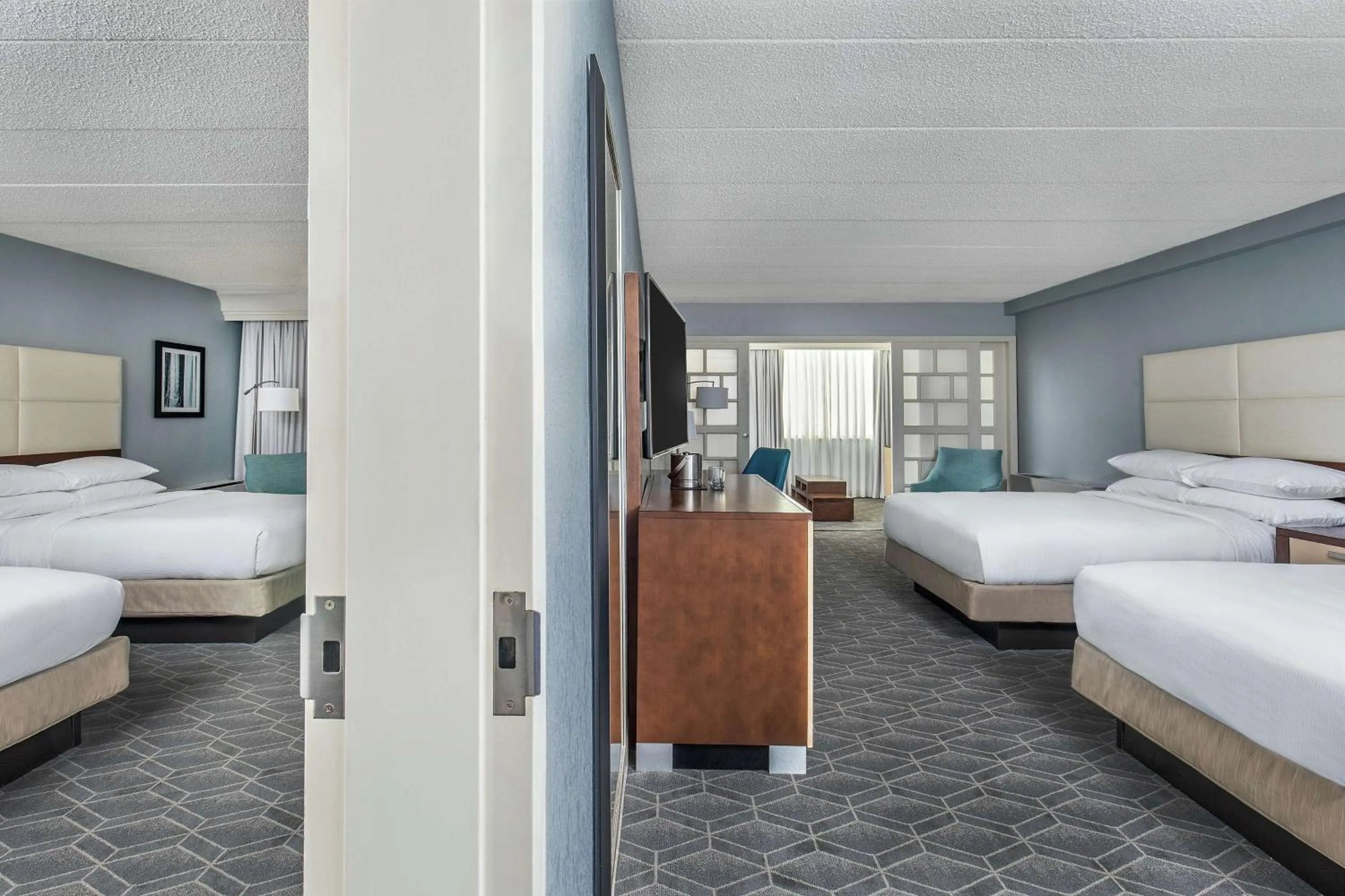 Bedroom, Bed in DoubleTree by Hilton Columbia