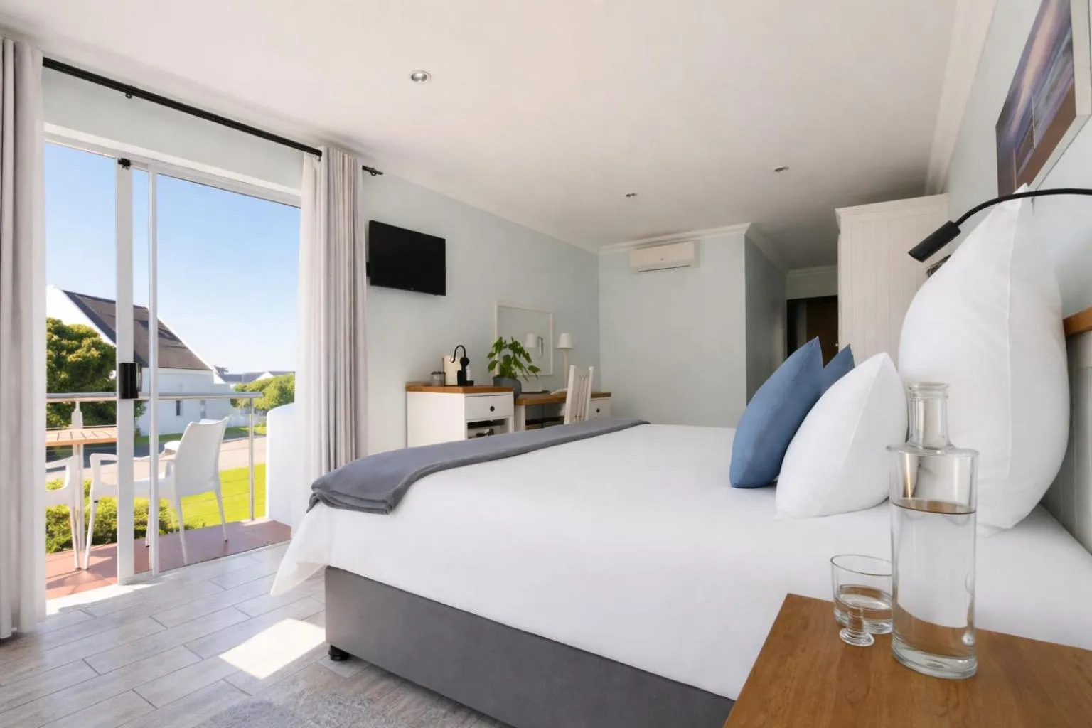 Bedroom, Bed in BlueSky Arniston Boutique Guesthouse