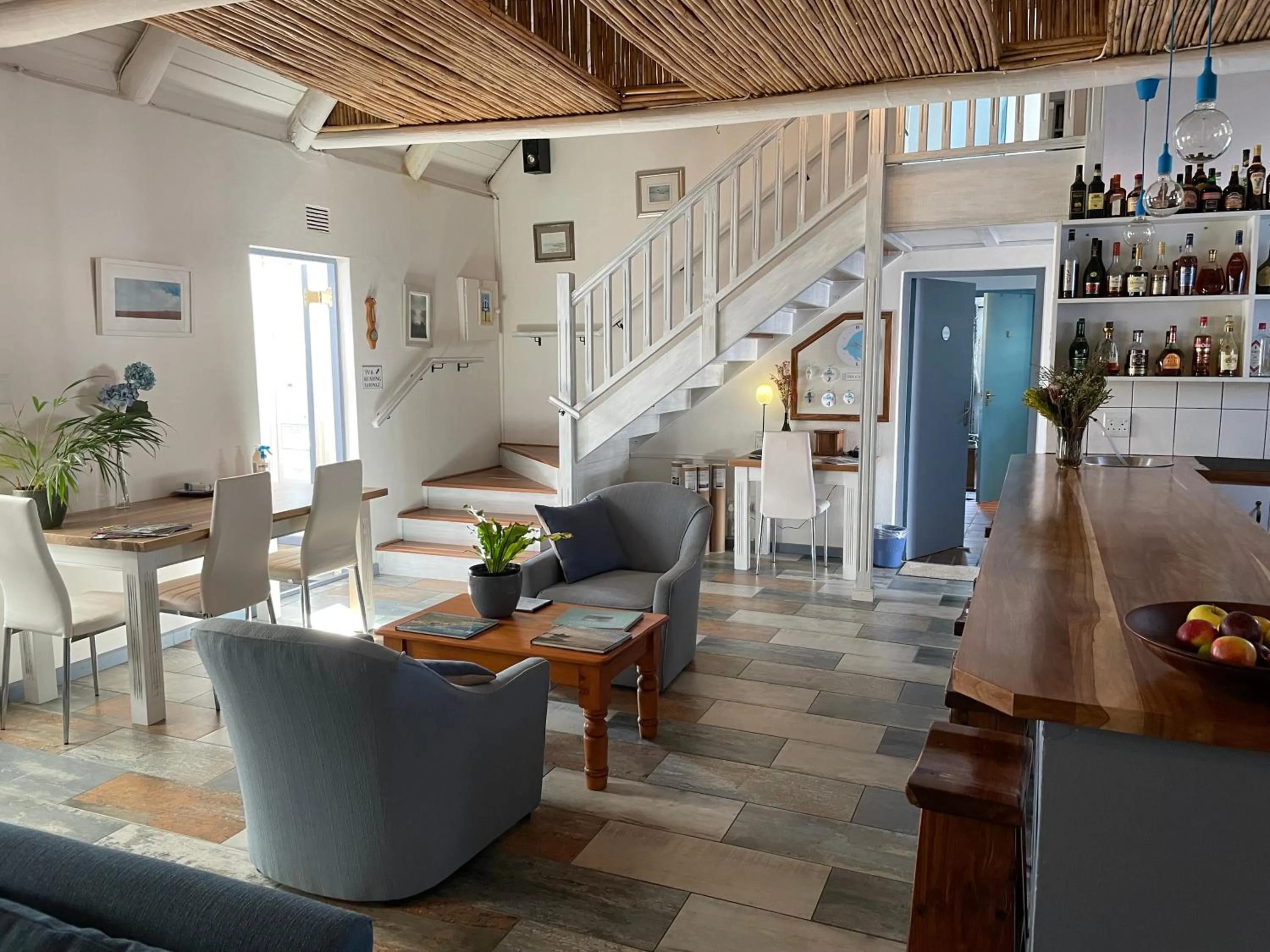 Living room in BlueSky Arniston Boutique Guesthouse