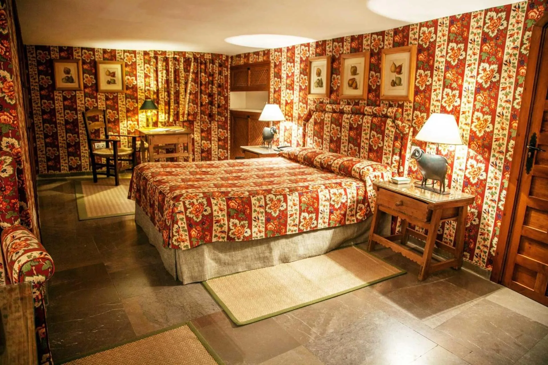 Bedroom, Bed in Hotel Boutique Casa de Orellana