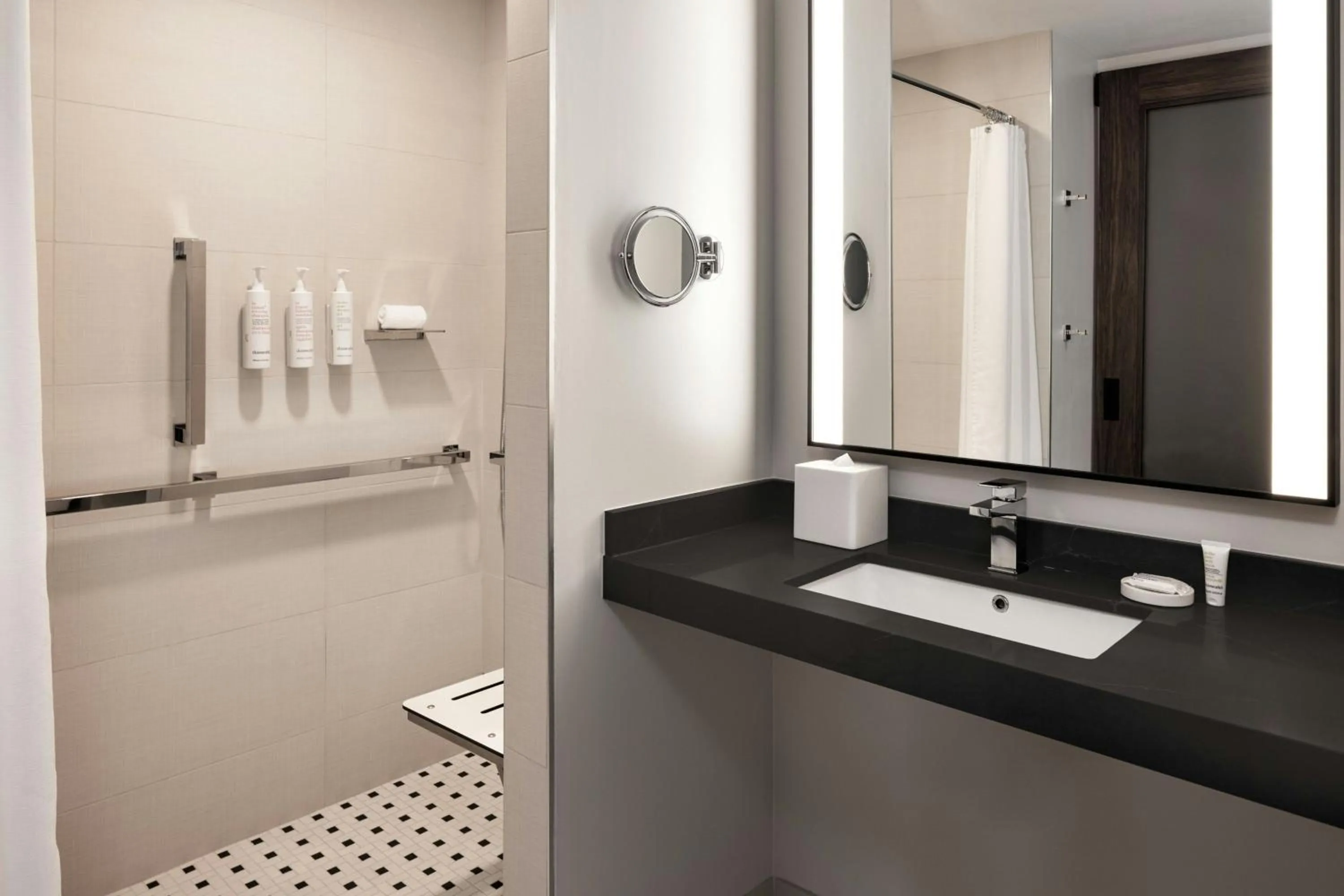 Bathroom in Oshkosh Marriott Waterfront Hotel & Convention Center