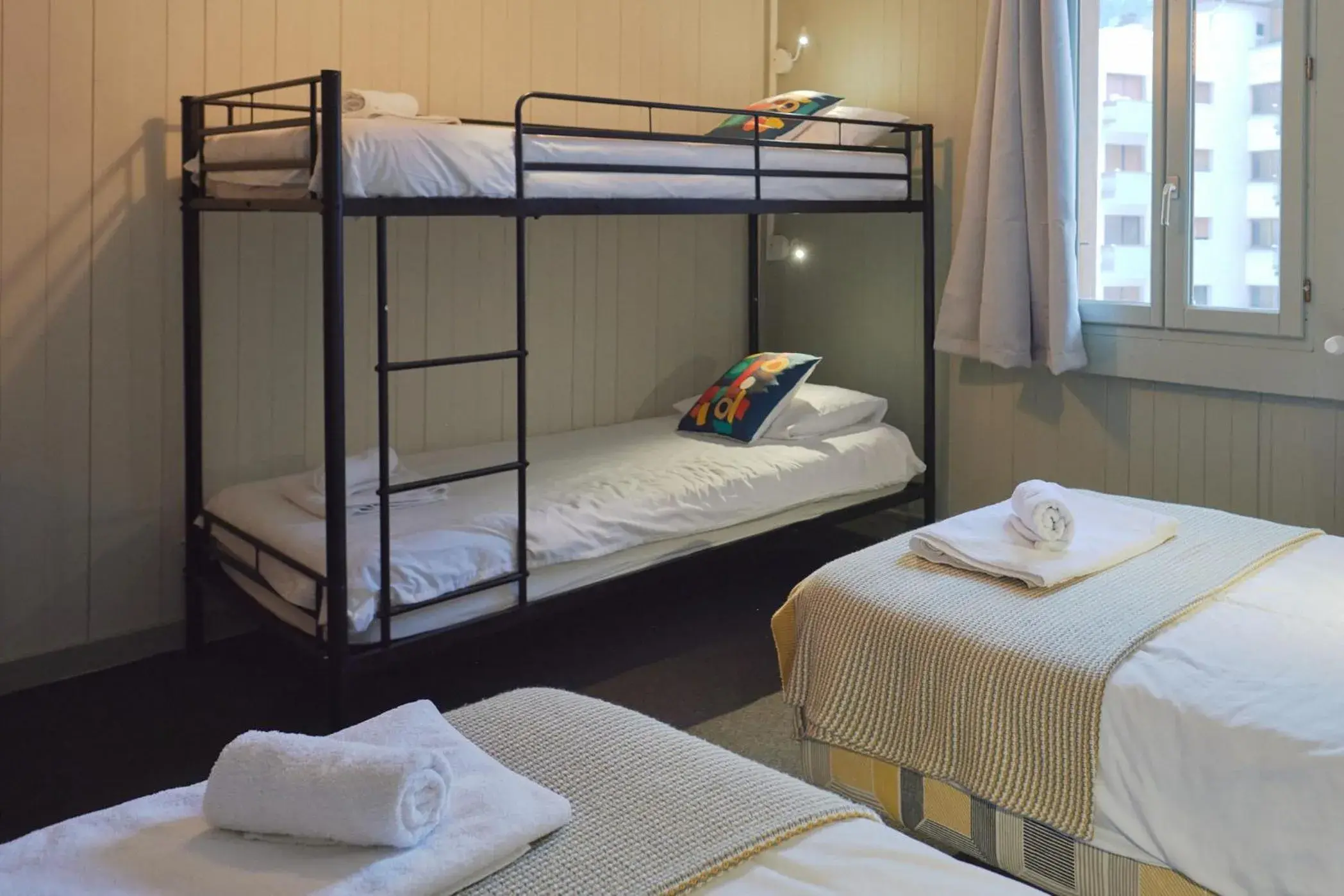 Quadruple Room with Mountain View in Vert Lodge Chamonix Quadruple Room with Mountain View in Vert Lodge Chamonix