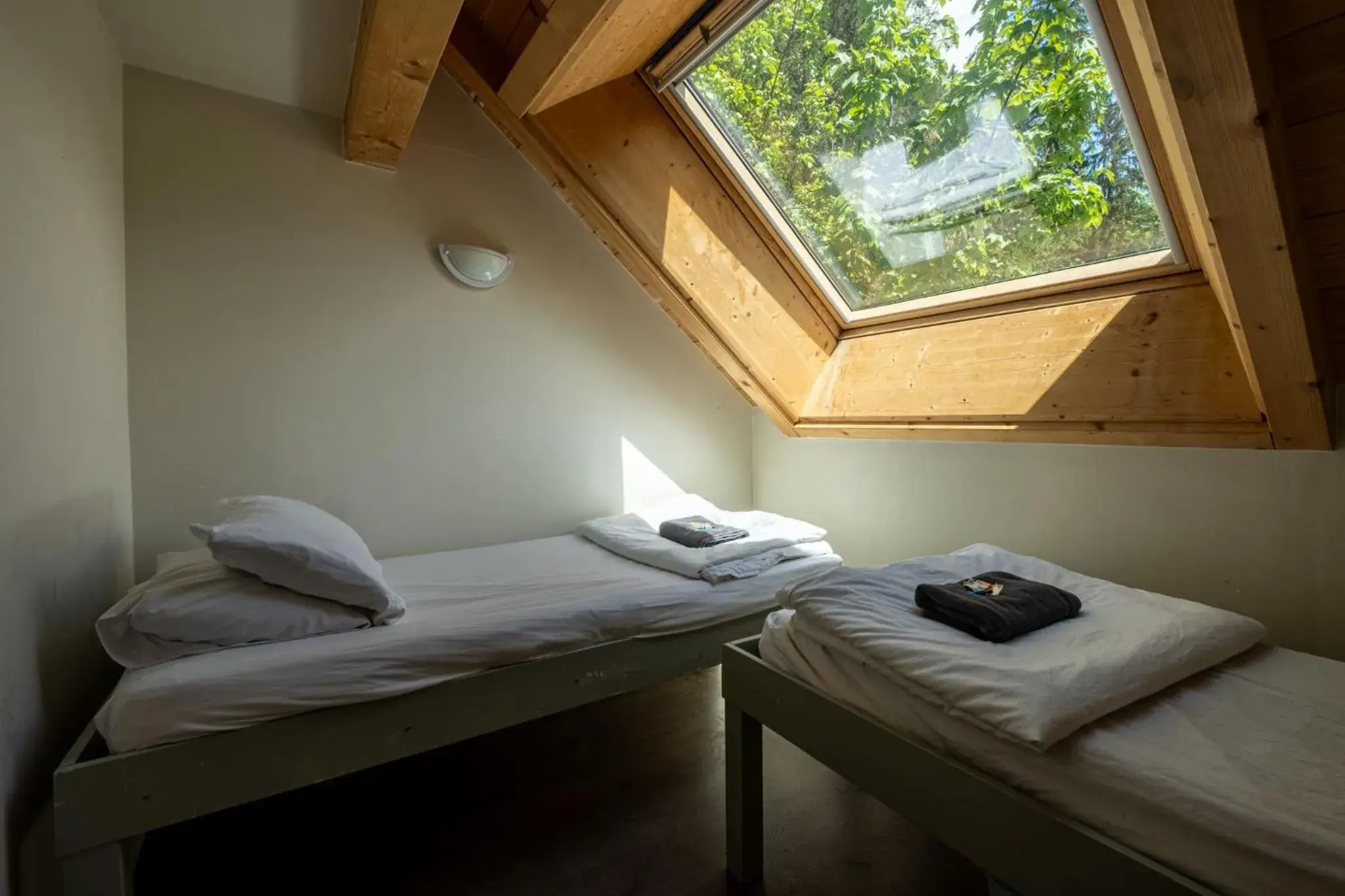 Twin Room with Shared Bathroom in Vert Lodge Chamonix Twin Room with Shared Bathroom in Vert Lodge Chamonix