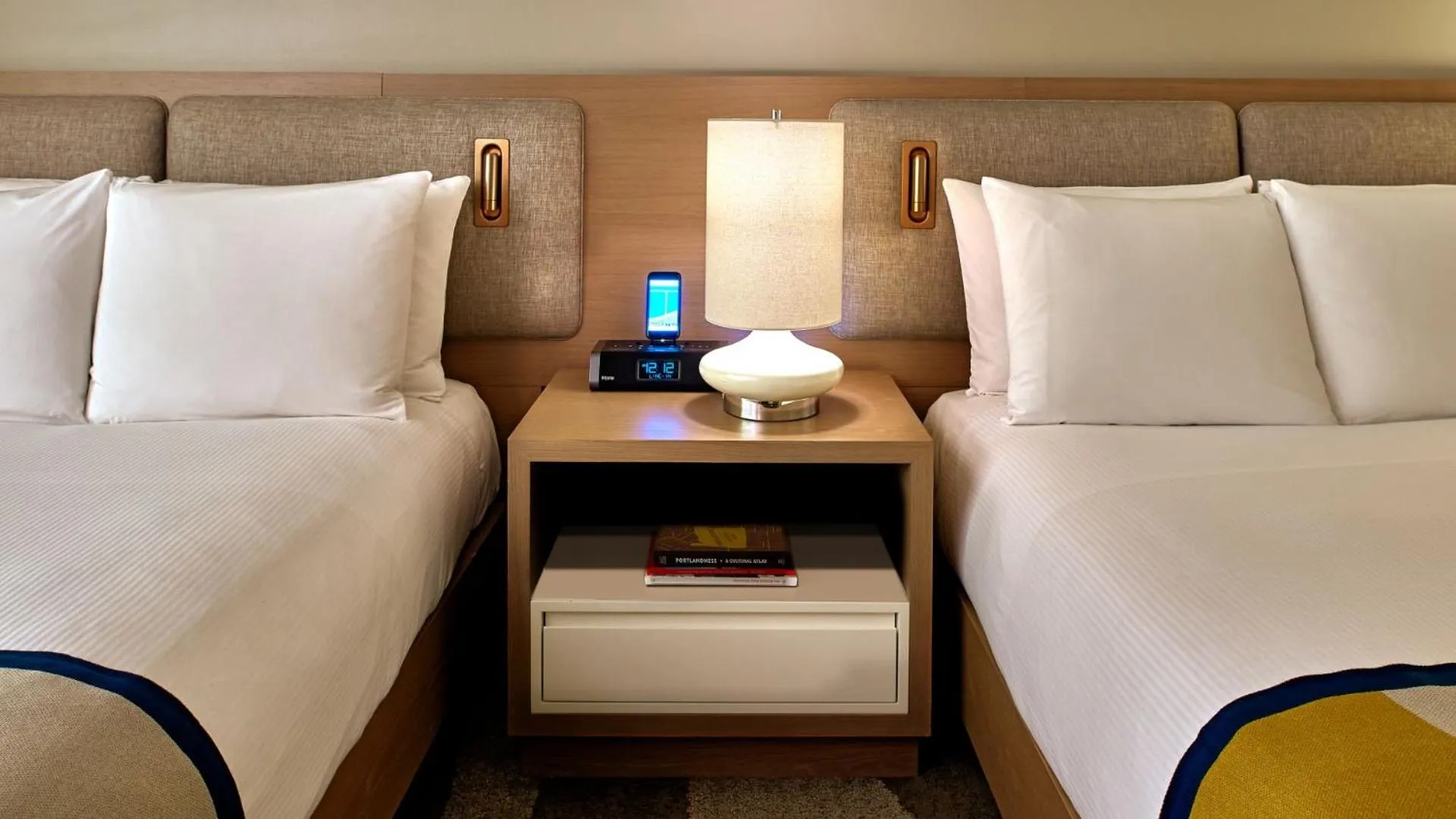 Bedroom, Bed in The Hotel Zags Portland