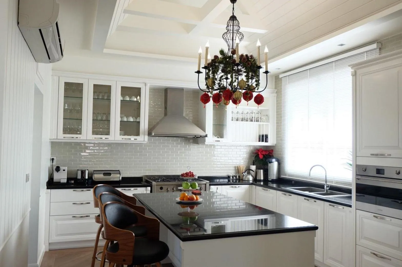 Kitchen or kitchenette in NirvaNAN House