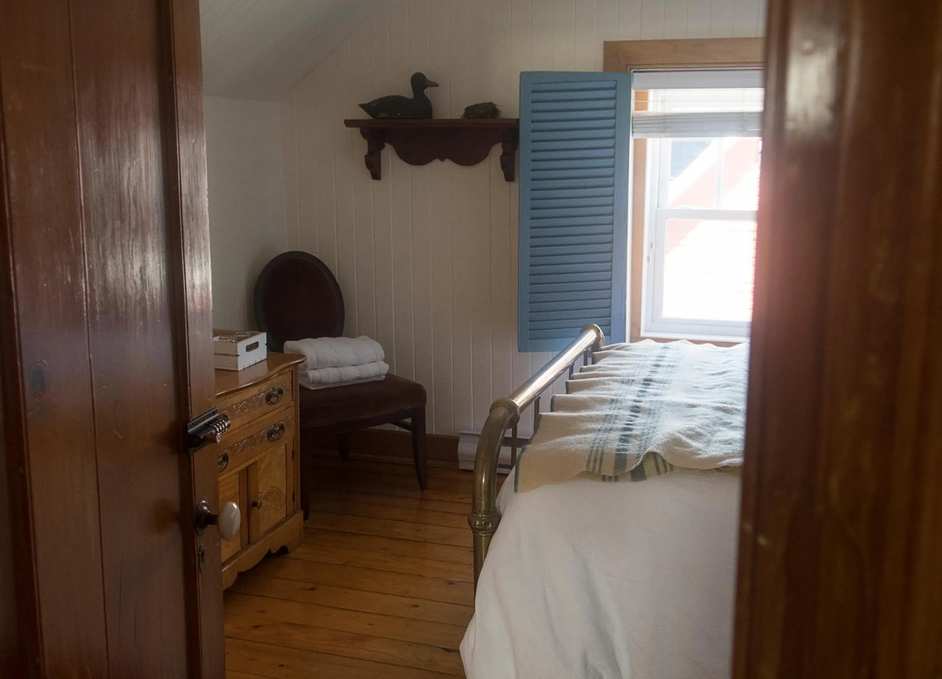 Bedroom, Bed in Yamachiche P.Q.