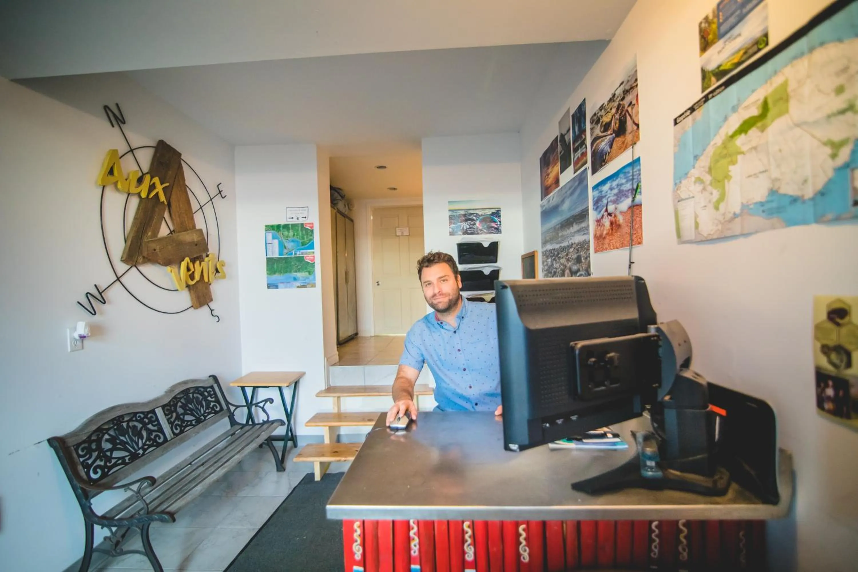 Property logo or sign in Aux 4 vents - Auberg'Inn