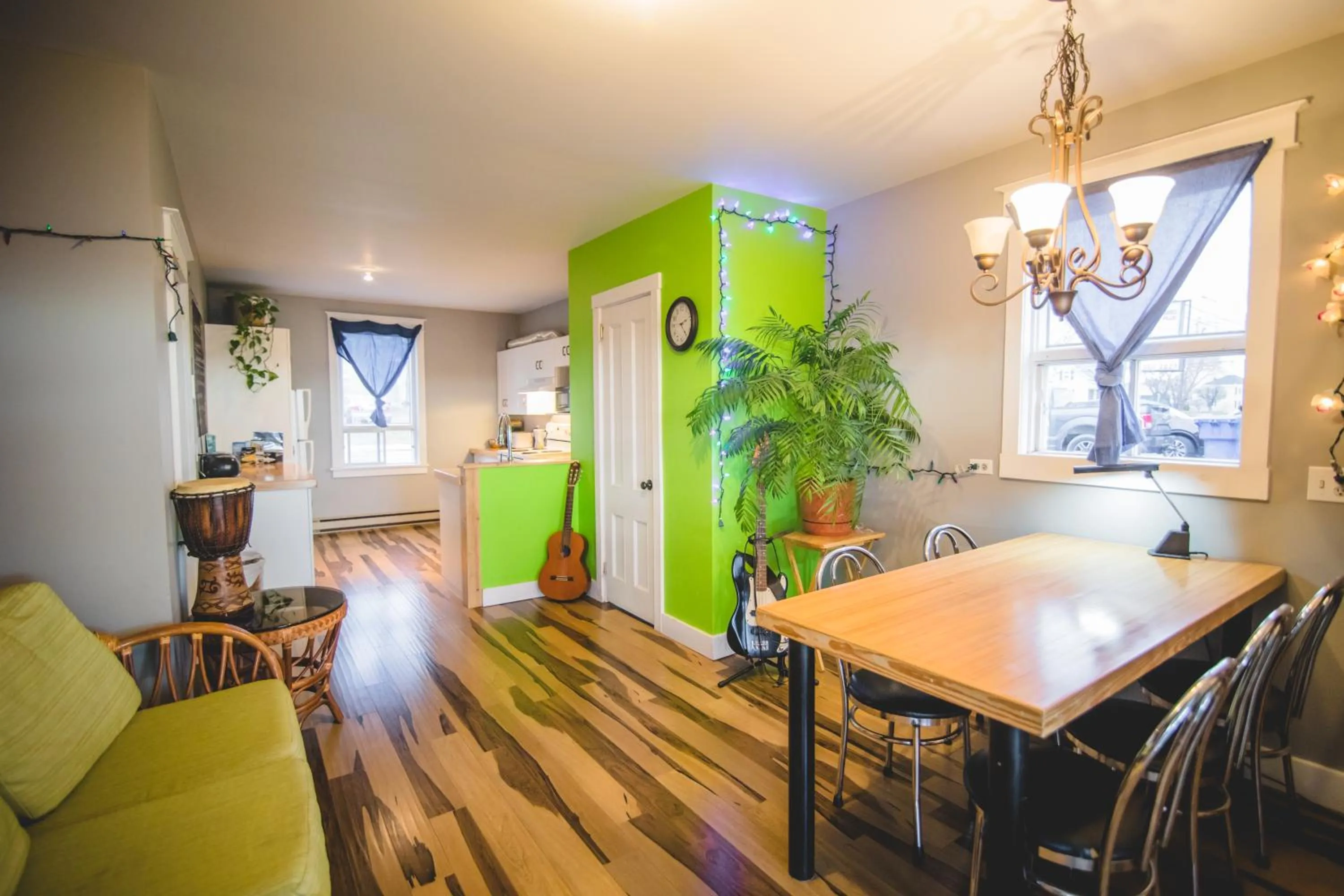 Communal kitchen in Aux 4 vents - Auberg'Inn