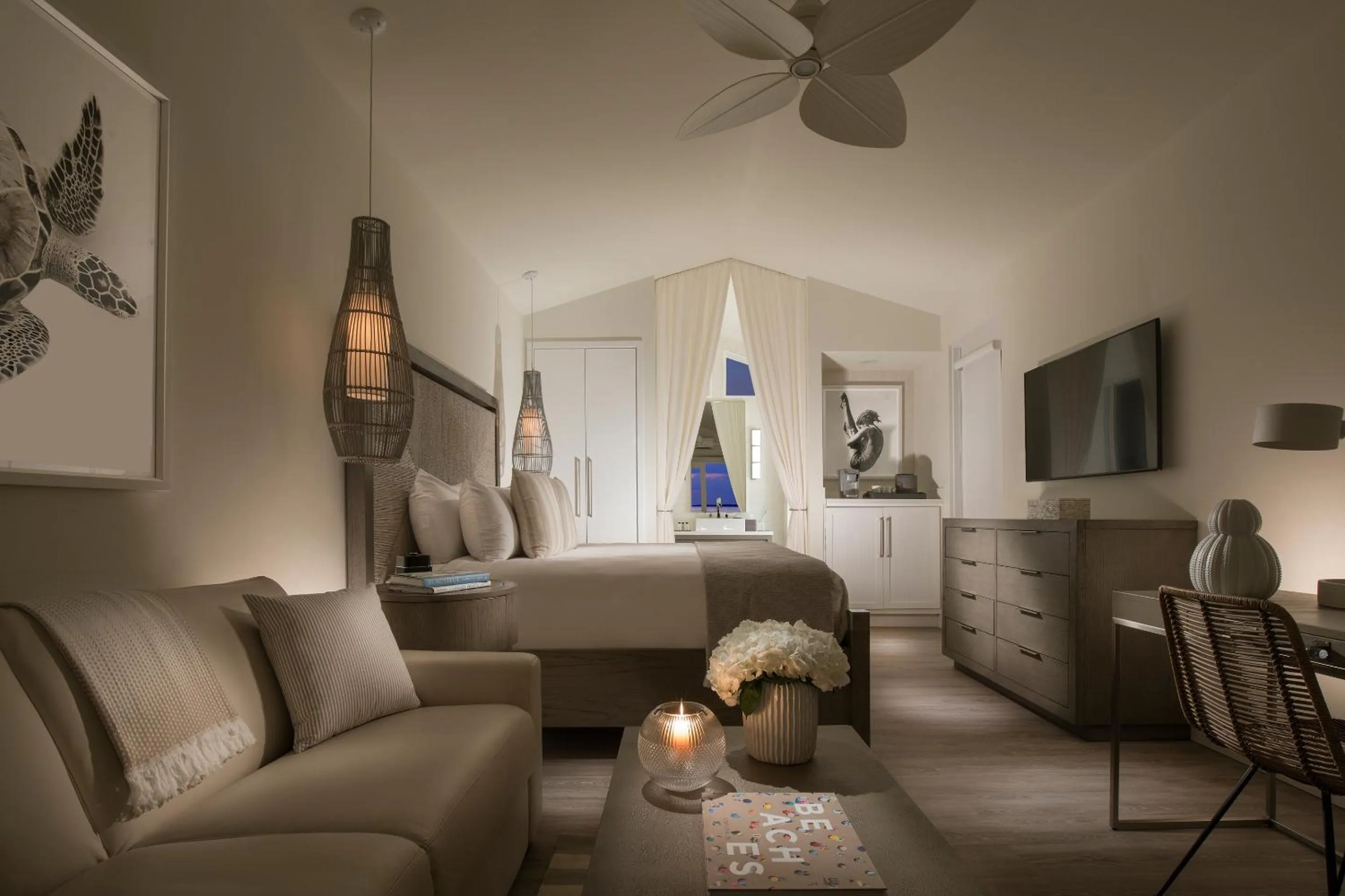 Bed in Bungalows Key Largo - All Inclusive