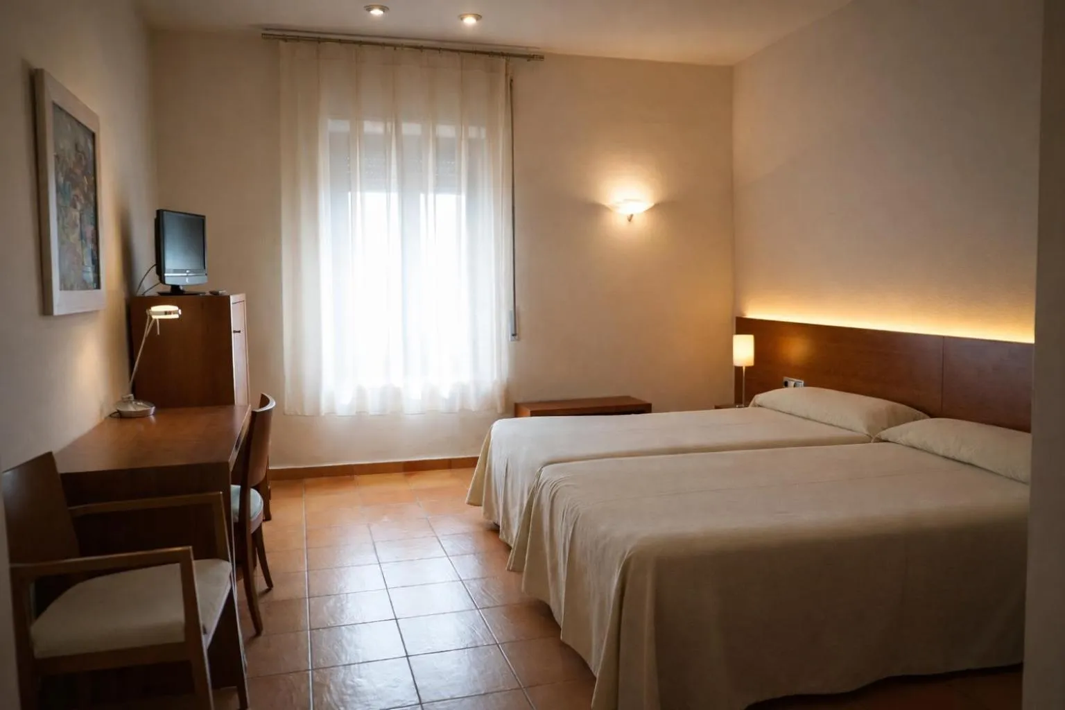 Bedroom, Bed in Hotel Santuari Balaguer