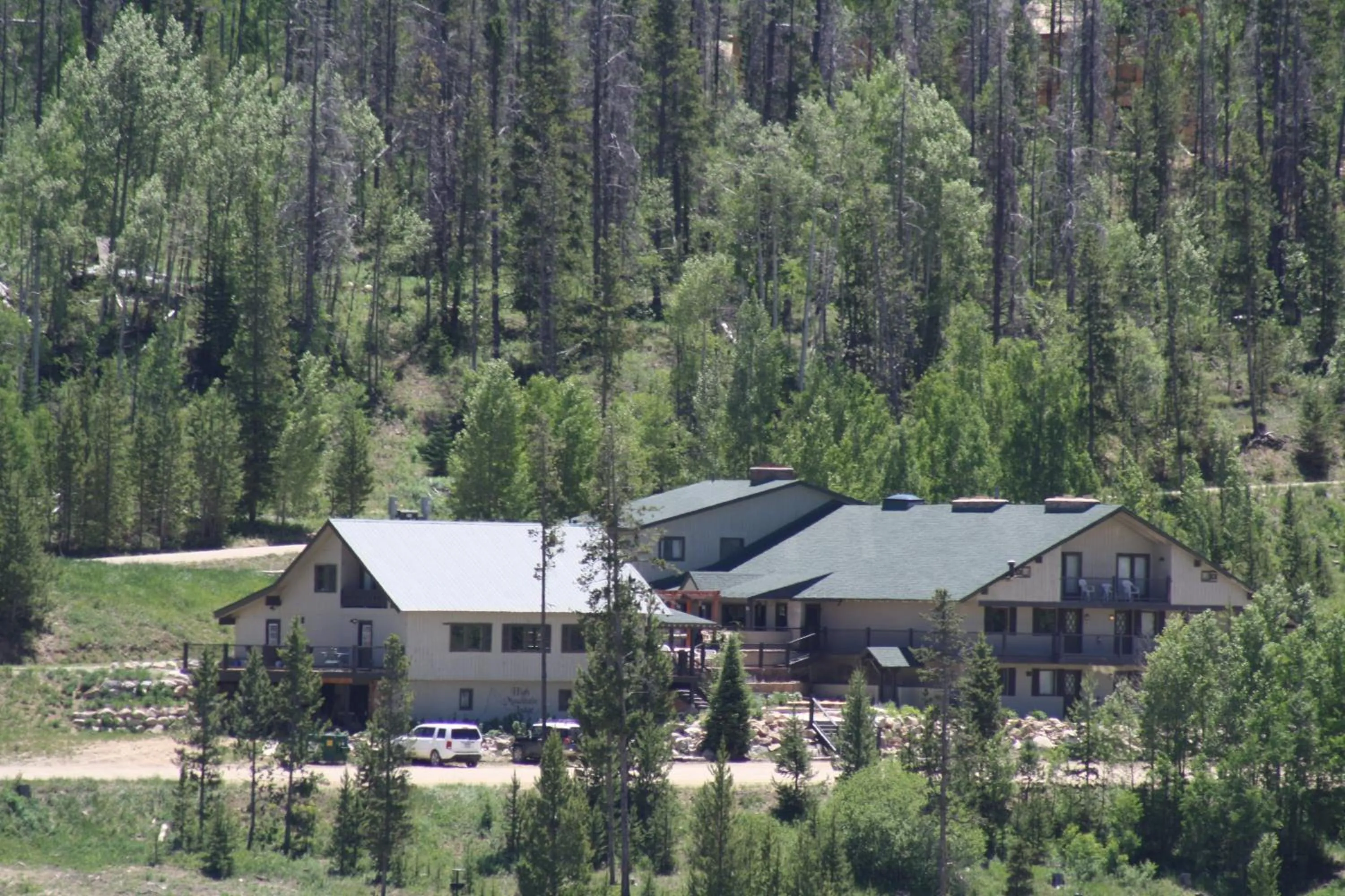 Property building in Hideaway Mountain Lodge