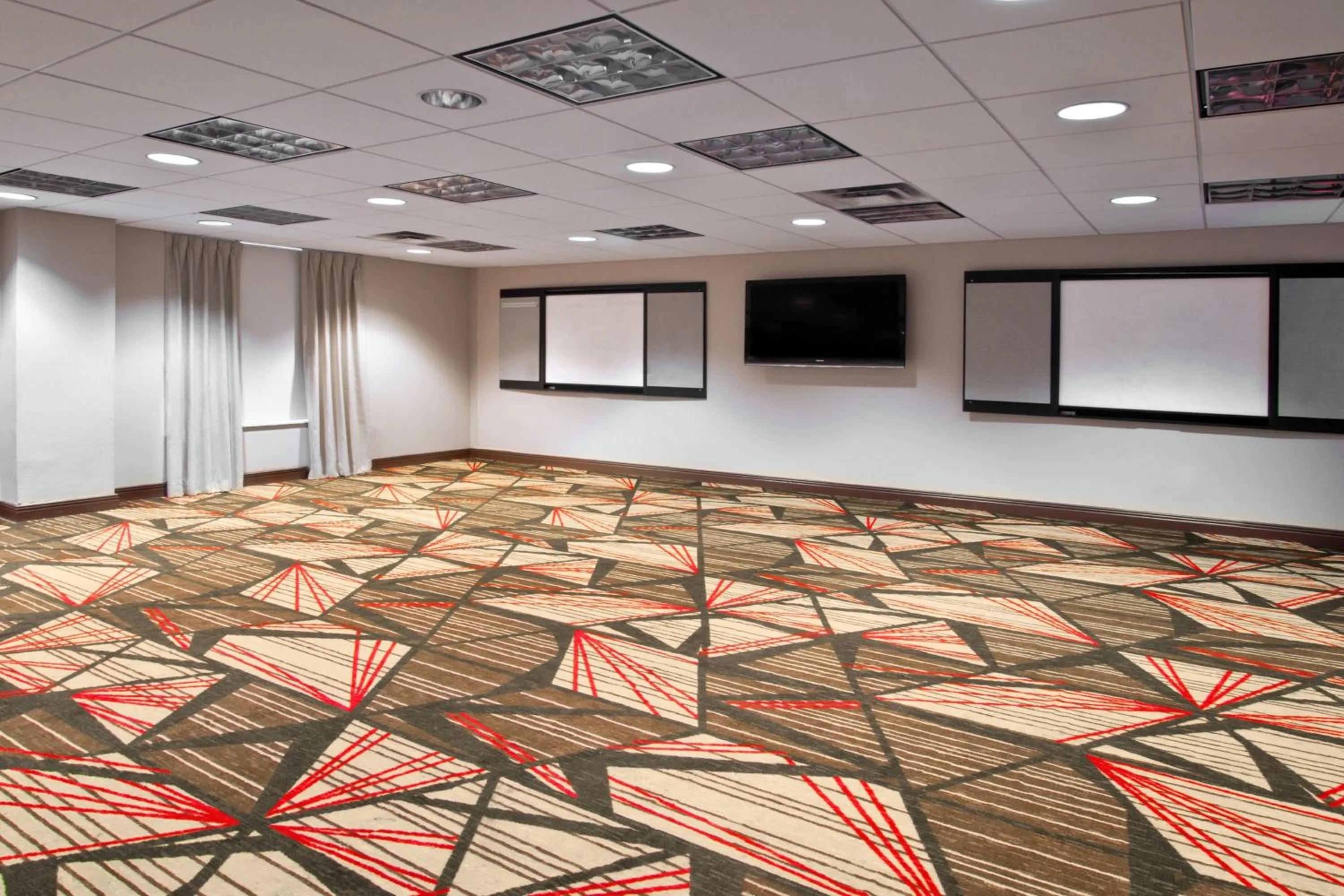 Meeting/conference room in Four Points by Sheraton Nashville Airport