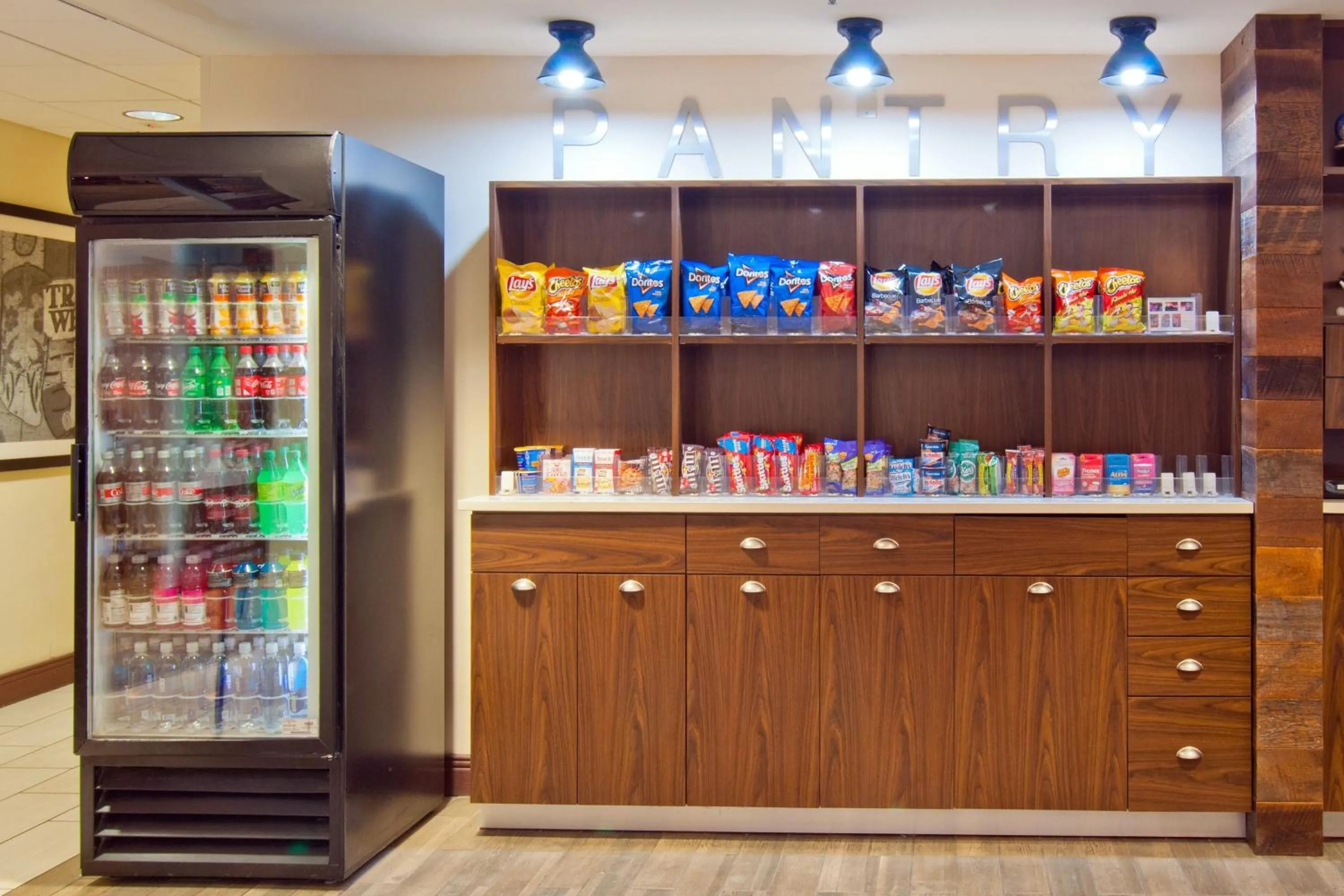 Restaurant/places to eat in Four Points by Sheraton Nashville Airport