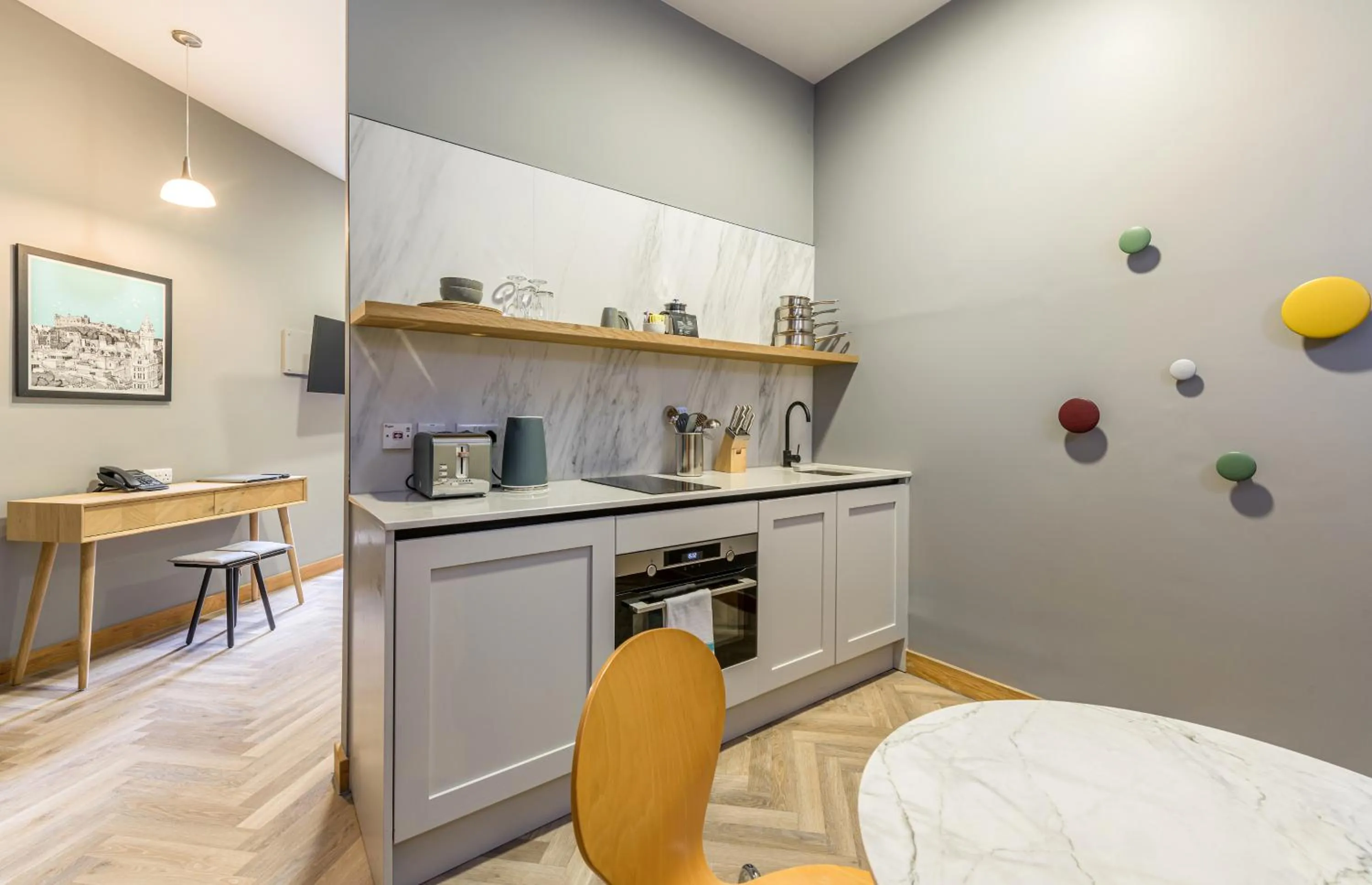 Kitchen or kitchenette in KM Apartments
