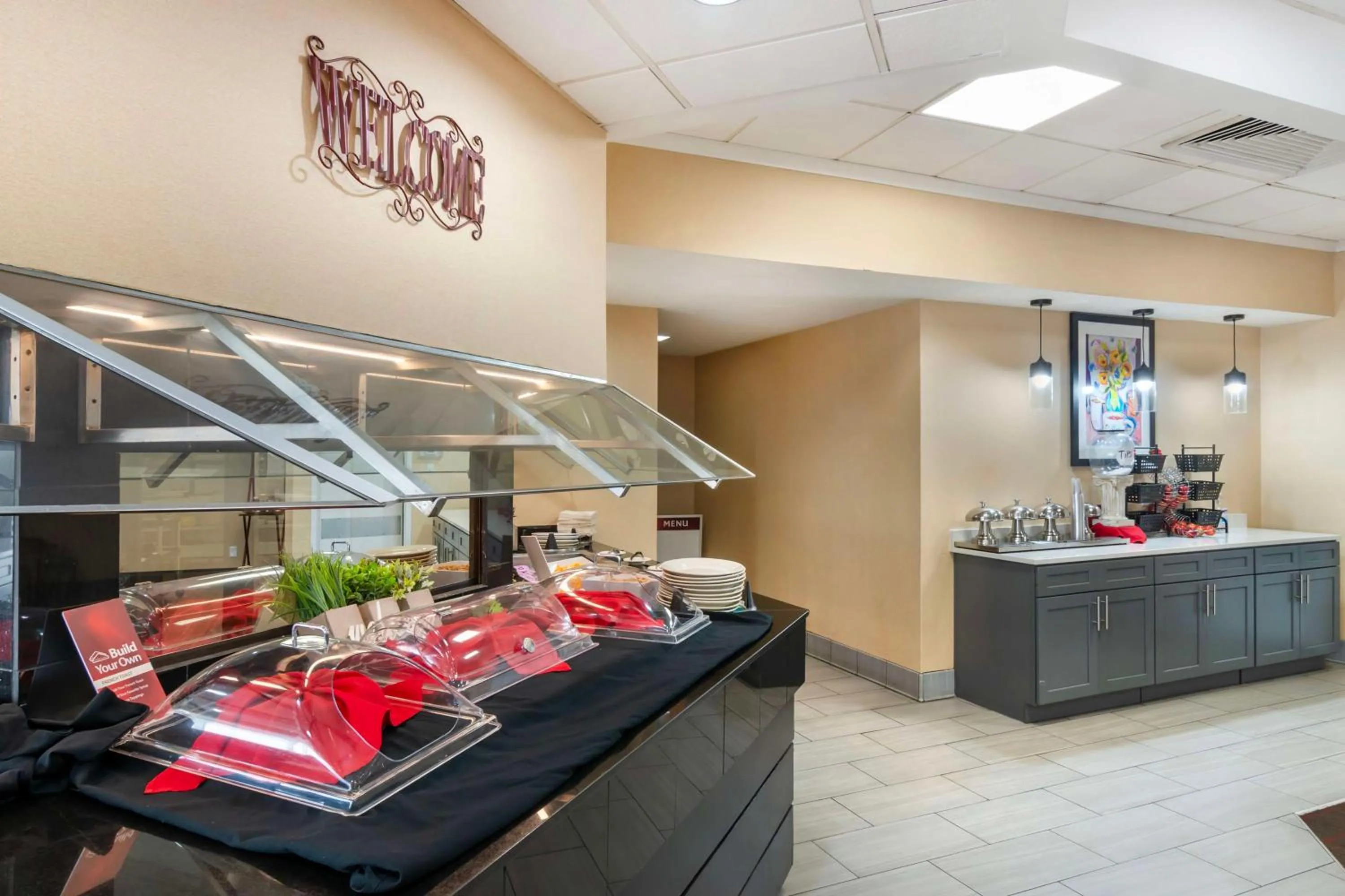 Breakfast in Best Western Plus Kansas City Sports Complex Hotel