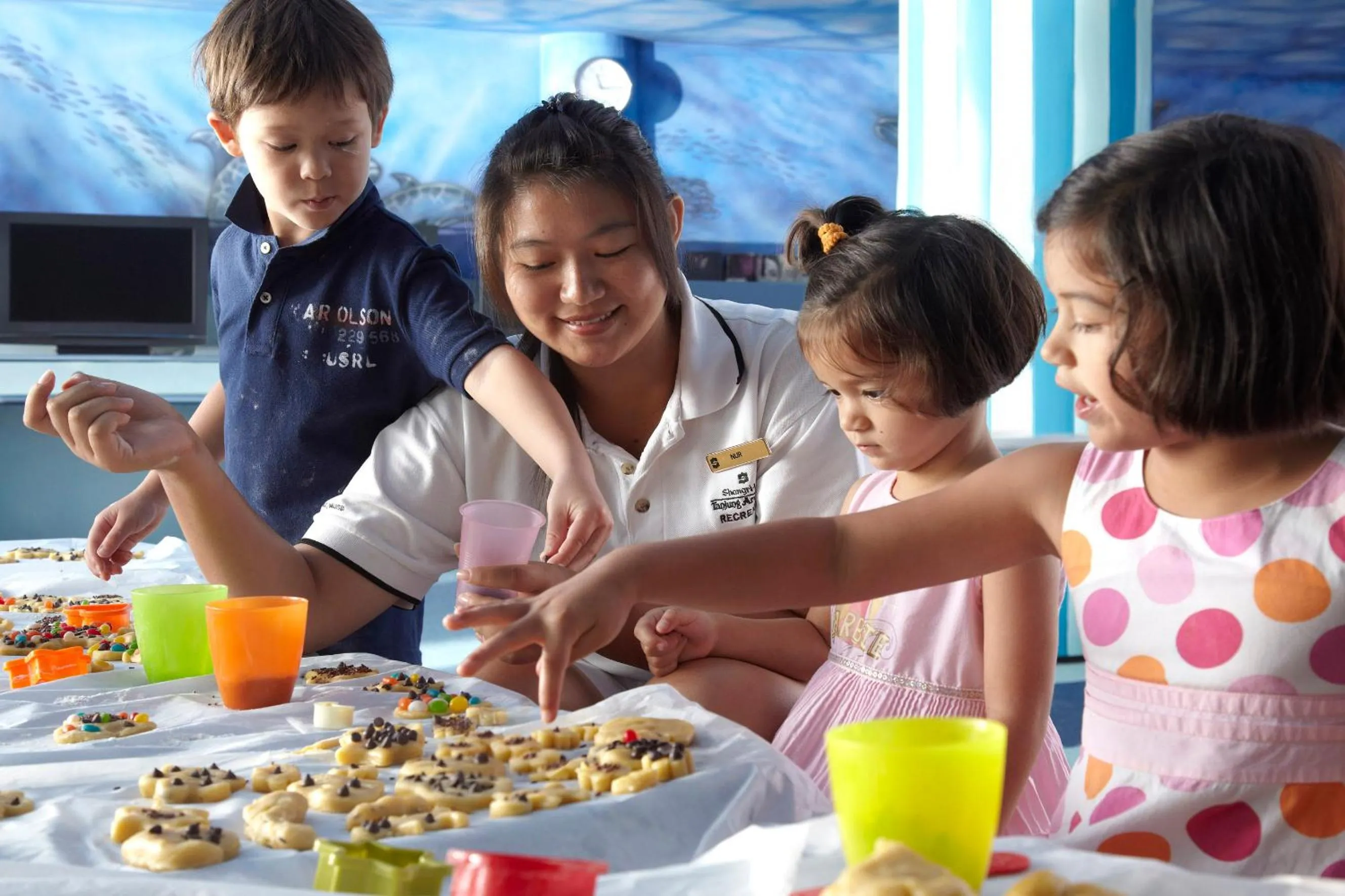 People in Shangri-La Tanjung Aru, Kota Kinabalu