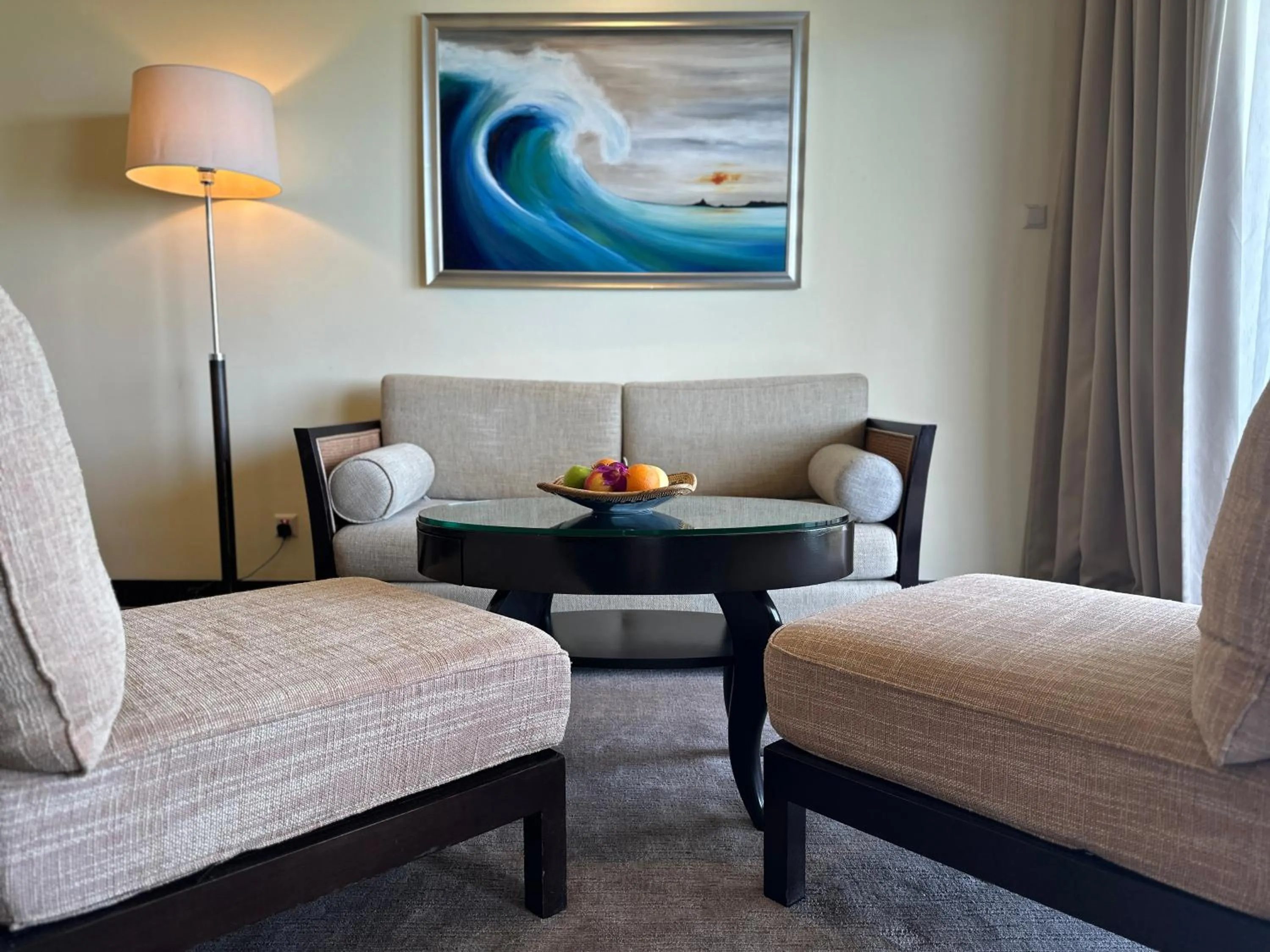 Seating area in Shangri-La Tanjung Aru, Kota Kinabalu