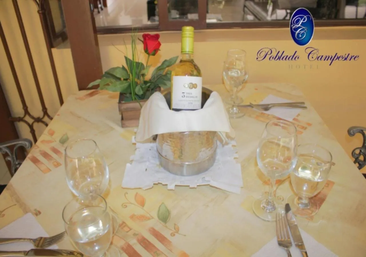 Restaurant/places to eat in Hotel Poblado Campestre